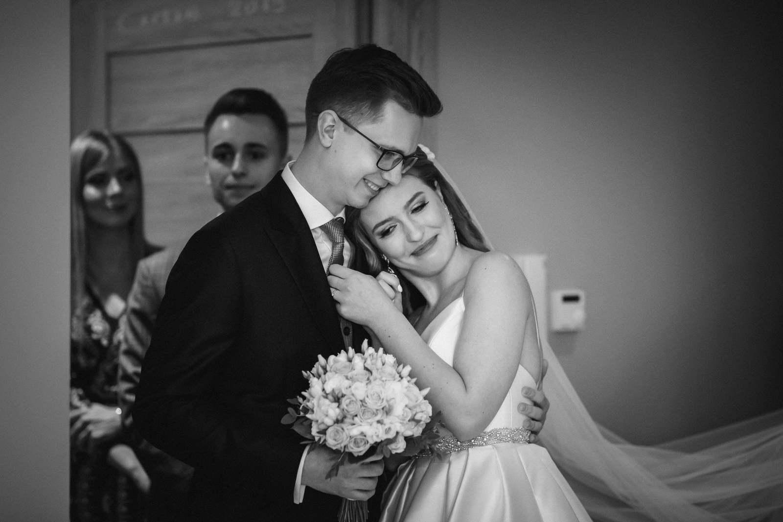 fotograf na ślub śląsk, fotografia slubna jastrzebie, zdjecia slubne jastrzebie, fotograf slubny jastrzebie, fotografia slubna slask, fotografia slubna katowice, zdjecia slubne katowice, fotograf slubny katowice, zdjecia slubne bielsko, zdjecia slubne mikolow, fotografia slubna mikolow, zdjecia slubne zory, fotografia slubna bielsko, wesele kompleks Dabrowka w Jastrzebiu, wesele w dabrowce jatrzebie,dwoch fotografow na slub, fotografia slubna krakow, fotograf na slub krakow, zdjecia slubne krakow, slub w mikolowie