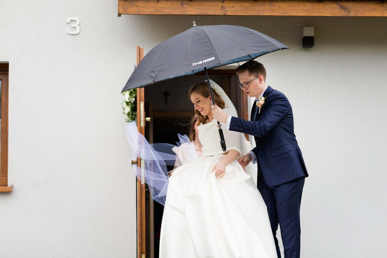 fotograf na ślub śląsk, fotografia slubna jastrzebie, zdjecia slubne jastrzebie, fotograf slubny jastrzebie, fotografia slubna slask, fotografia slubna katowice, zdjecia slubne katowice, fotograf slubny katowice, zdjecia slubne bielsko, zdjecia slubne mikolow, fotografia slubna mikolow, zdjecia slubne zory, fotografia slubna bielsko, wesele kompleks Dabrowka w Jastrzebiu, wesele w dabrowce jatrzebie,dwoch fotografow na slub, fotografia slubna krakow, fotograf na slub krakow, zdjecia slubne krakow, slub w mikolowie