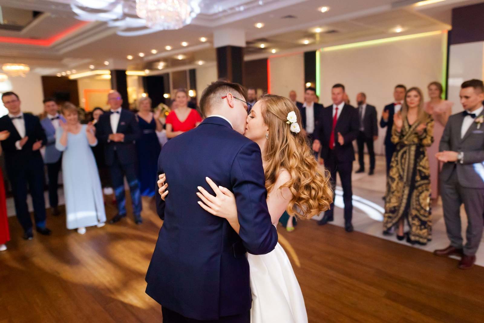 fotograf na ślub śląsk, fotografia slubna jastrzebie, zdjecia slubne jastrzebie, fotograf slubny jastrzebie, fotografia slubna slask, fotografia slubna katowice, zdjecia slubne katowice, fotograf slubny katowice, zdjecia slubne bielsko, zdjecia slubne mikolow, fotografia slubna mikolow, zdjecia slubne zory, fotografia slubna bielsko, wesele kompleks Dabrowka w Jastrzebiu, wesele w dabrowce jatrzebie,dwoch fotografow na slub, fotografia slubna krakow, fotograf na slub krakow, zdjecia slubne krakow, slub w mikolowie