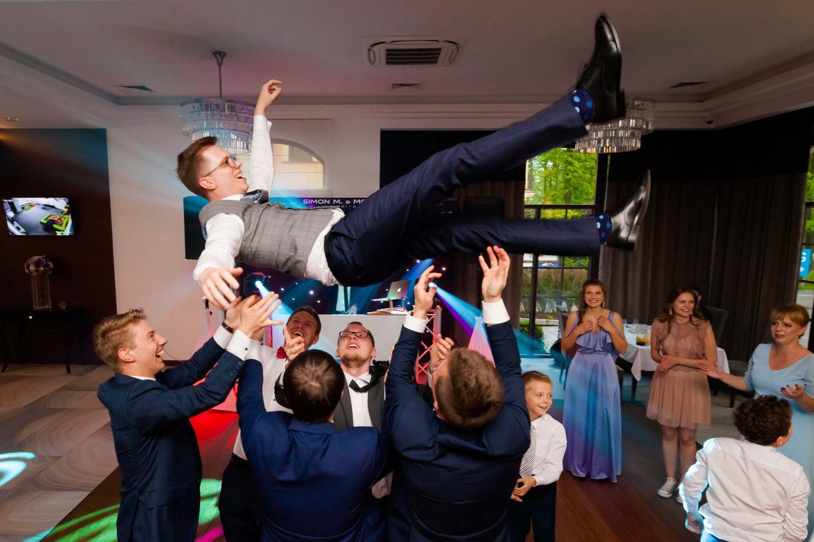 fotograf na ślub śląsk, fotografia slubna jastrzebie, zdjecia slubne jastrzebie, fotograf slubny jastrzebie, fotografia slubna slask, fotografia slubna katowice, zdjecia slubne katowice, fotograf slubny katowice, zdjecia slubne bielsko, zdjecia slubne mikolow, fotografia slubna mikolow, zdjecia slubne zory, fotografia slubna bielsko, wesele kompleks Dabrowka w Jastrzebiu, wesele w dabrowce jatrzebie,dwoch fotografow na slub, fotografia slubna krakow, fotograf na slub krakow, zdjecia slubne krakow, slub w mikolowie