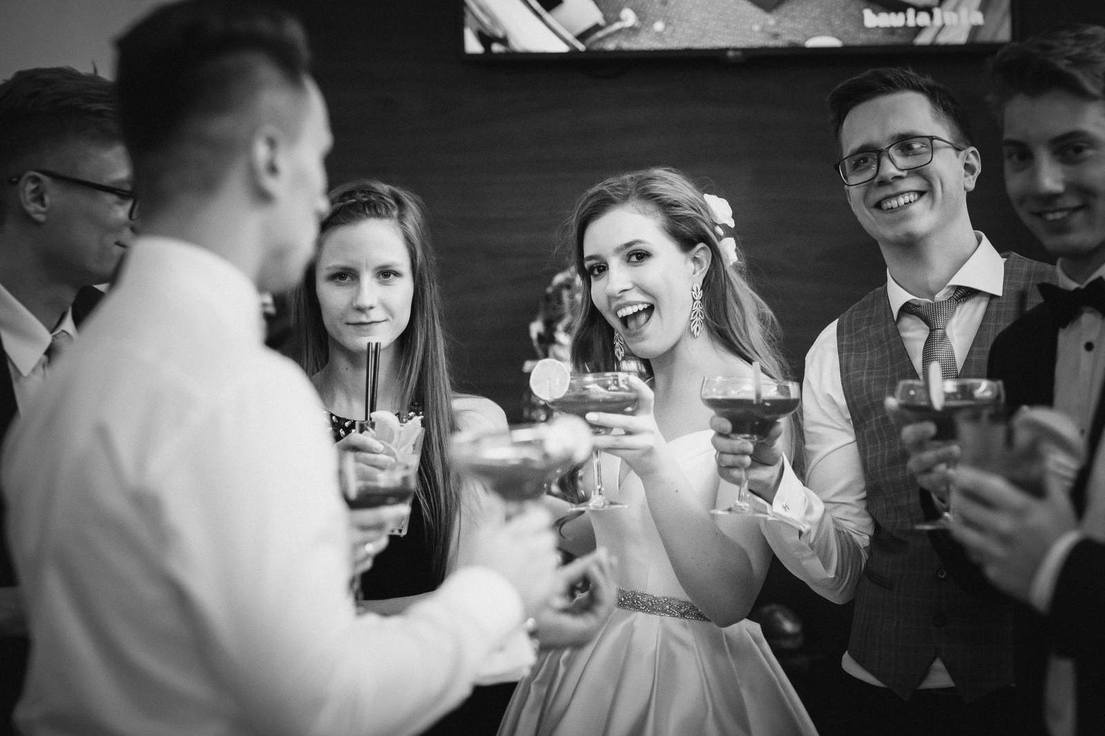 fotograf na ślub śląsk, fotografia slubna jastrzebie, zdjecia slubne jastrzebie, fotograf slubny jastrzebie, fotografia slubna slask, fotografia slubna katowice, zdjecia slubne katowice, fotograf slubny katowice, zdjecia slubne bielsko, zdjecia slubne mikolow, fotografia slubna mikolow, zdjecia slubne zory, fotografia slubna bielsko, wesele kompleks Dabrowka w Jastrzebiu, wesele w dabrowce jatrzebie,dwoch fotografow na slub, fotografia slubna krakow, fotograf na slub krakow, zdjecia slubne krakow, slub w mikolowie