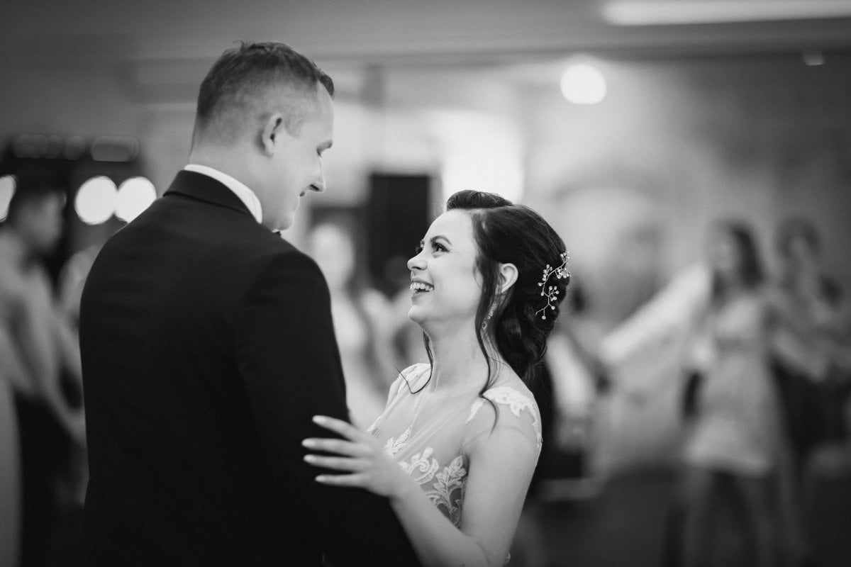 Fotografia slubna Czechowice, dworek stara cynkownia czechowice, wesele w starej cynkowni w czechowicach, wesele cynkownia czechowice, zdjecia slubne orzesze, slub w orzeszu, fotografia slubna slask, fotografia slubna katowice, zdjecia slubne katowice, fotograf slubny katowice, zdjecia slubne bielsko, zdjecia slubne mikolow, fotografia slubna mikolow, zdjecia slubne zory, fotografia slubna bielsko, dwoch fotografow na slub, fotografia slubna krakow, fotograf na slub krakow, zdjecia slubne krakow, slub w mikolowie