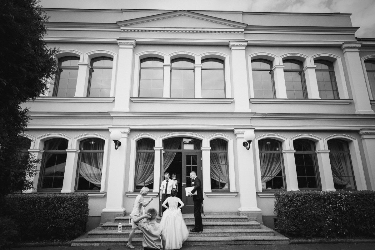 Fotografia slubna Czechowice, dworek stara cynkownia czechowice, wesele w starej cynkowni w czechowicach, wesele cynkownia czechowice, zdjecia slubne orzesze, slub w orzeszu, fotografia slubna slask, fotografia slubna katowice, zdjecia slubne katowice, fotograf slubny katowice, zdjecia slubne bielsko, zdjecia slubne mikolow, fotografia slubna mikolow, zdjecia slubne zory, fotografia slubna bielsko, dwoch fotografow na slub, fotografia slubna krakow, fotograf na slub krakow, zdjecia slubne krakow, slub w mikolowie