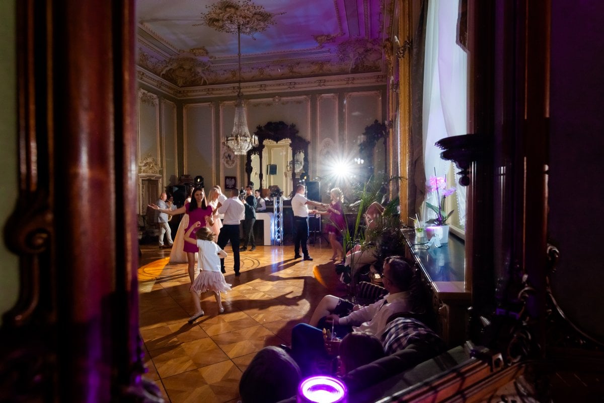 fotografia slubna Katowice, pałac dietla sosnowiec, fotograf slubny slask, zdjecia slubne slask, fotograf na slub slask, kosciol michala archaniola katowice, zdjecia slubne sosnowiec, zabytkowy samochod na slub, fotografia slubna sosnowiec,wesele w palacu dietla w sosnowcu, slub w parku kosciuszki, fotografia slubna slask, fotografia slubna katowice, zdjecia slubne katowice, fotograf slubny katowice, zdjecia slubne bielsko, zdjecia slubne mikolow, fotografia slubna bielsko, dwoch fotografow na slub, fotografia slubna krakow, fotograf na slub krakow, zdjecia slubne krakow,