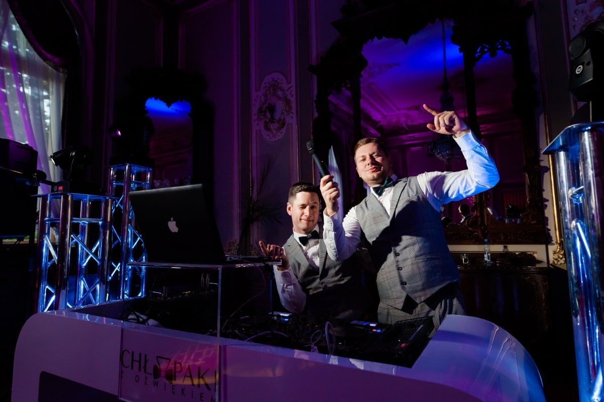 fotografia slubna Katowice, pałac dietla sosnowiec, fotograf slubny slask, zdjecia slubne slask, fotograf na slub slask, kosciol michala archaniola katowice, zdjecia slubne sosnowiec, zabytkowy samochod na slub, fotografia slubna sosnowiec,wesele w palacu dietla w sosnowcu, slub w parku kosciuszki, fotografia slubna slask, fotografia slubna katowice, zdjecia slubne katowice, fotograf slubny katowice, zdjecia slubne bielsko, zdjecia slubne mikolow, fotografia slubna bielsko, dwoch fotografow na slub, fotografia slubna krakow, fotograf na slub krakow, zdjecia slubne krakow,