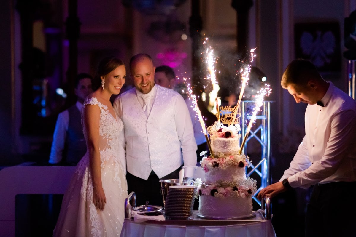 fotografia slubna Katowice, pałac dietla sosnowiec, fotograf slubny slask, zdjecia slubne slask, fotograf na slub slask, kosciol michala archaniola katowice, zdjecia slubne sosnowiec, zabytkowy samochod na slub, fotografia slubna sosnowiec,wesele w palacu dietla w sosnowcu, slub w parku kosciuszki, fotografia slubna slask, fotografia slubna katowice, zdjecia slubne katowice, fotograf slubny katowice, zdjecia slubne bielsko, zdjecia slubne mikolow, fotografia slubna bielsko, dwoch fotografow na slub, fotografia slubna krakow, fotograf na slub krakow, zdjecia slubne krakow,