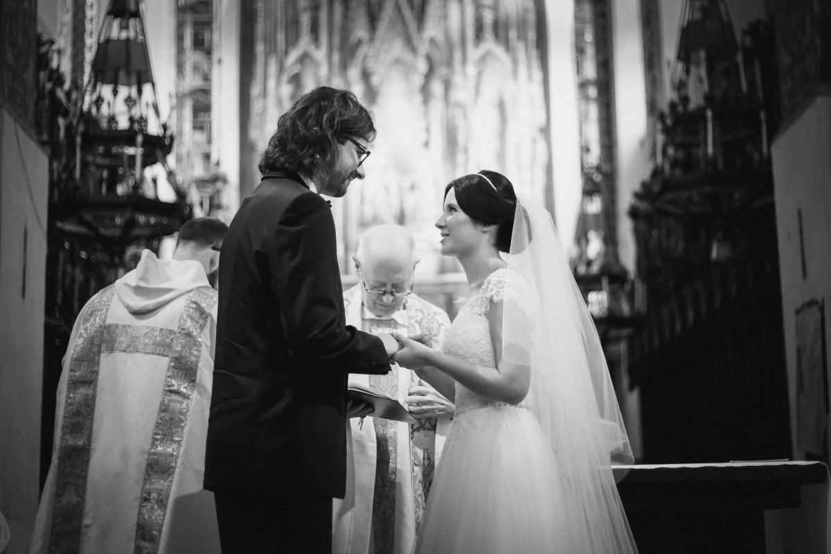 Fotografia ślubna Kraków, fotografia slubna, fotografia slubna krakow, zdjecia slubne krakow, fotograf slubny krakow, fotograf na wesele krakow, slub w klasztorze dominikanow krakow, slub dominikanie krakow, Hilton Garden Inn Krakow, wesele w Hiltonie Krakow, najlepsze zdjecia slubne, fotografia slubna slask, zdjecia slubne slask, fotografia slubna wieliczka, zdjecia slubne wieliczka, zdjecia slubne bielsko, fotograf slubny bielsko, www.magiaobrazu.com, zdjecia slubne bielsko, fotografia slubna slask, fotograf cieszyn, zdjecia slubne cieszyn