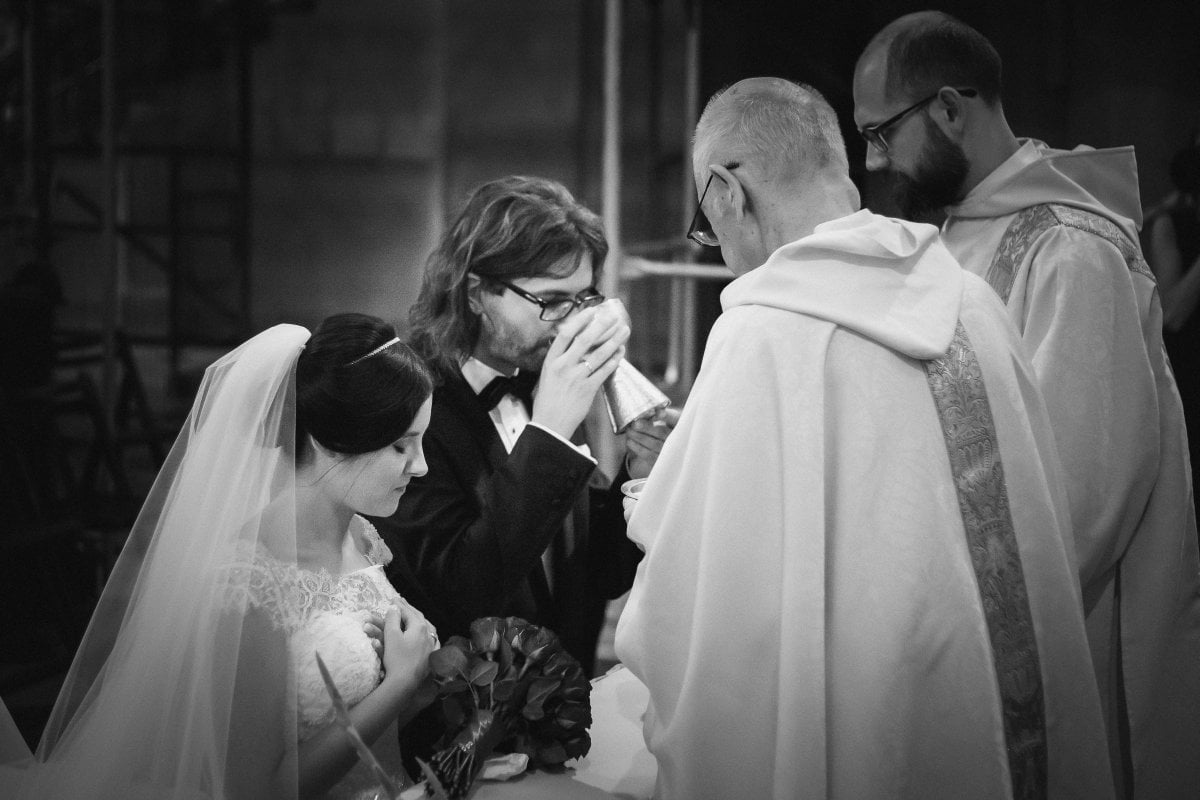 Fotografia ślubna Kraków, fotografia slubna, fotografia slubna krakow, zdjecia slubne krakow, fotograf slubny krakow, fotograf na wesele krakow, slub w klasztorze dominikanow krakow, slub dominikanie krakow, Hilton Garden Inn Krakow, wesele w Hiltonie Krakow, najlepsze zdjecia slubne, fotografia slubna slask, zdjecia slubne slask, fotografia slubna wieliczka, zdjecia slubne wieliczka, zdjecia slubne bielsko, fotograf slubny bielsko, www.magiaobrazu.com, zdjecia slubne bielsko, fotografia slubna slask, fotograf cieszyn, zdjecia slubne cieszyn