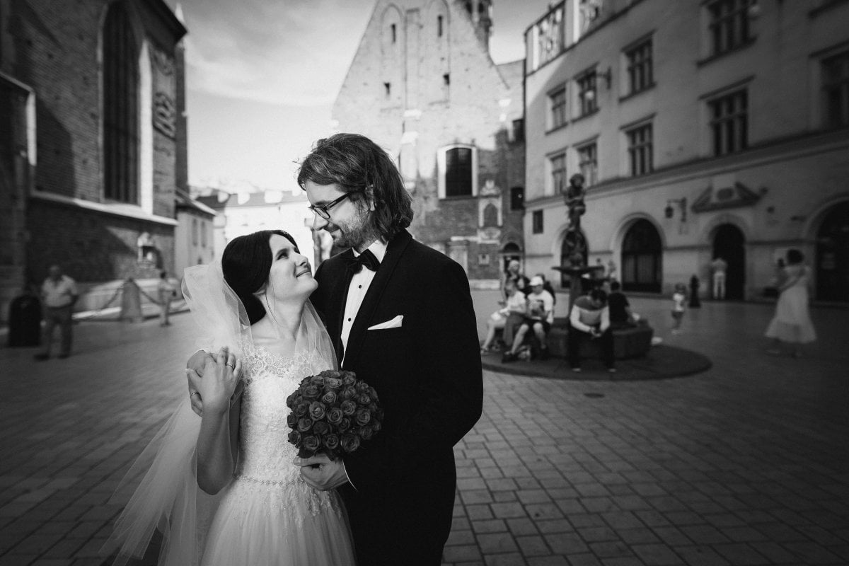 Fotografia ślubna Kraków, fotografia slubna, fotografia slubna krakow, zdjecia slubne krakow, fotograf slubny krakow, fotograf na wesele krakow, slub w klasztorze dominikanow krakow, slub dominikanie krakow, Hilton Garden Inn Krakow, wesele w Hiltonie Krakow, najlepsze zdjecia slubne, fotografia slubna slask, zdjecia slubne slask, fotografia slubna wieliczka, zdjecia slubne wieliczka, zdjecia slubne bielsko, fotograf slubny bielsko, www.magiaobrazu.com, zdjecia slubne bielsko, fotografia slubna slask, fotograf cieszyn, zdjecia slubne cieszyn