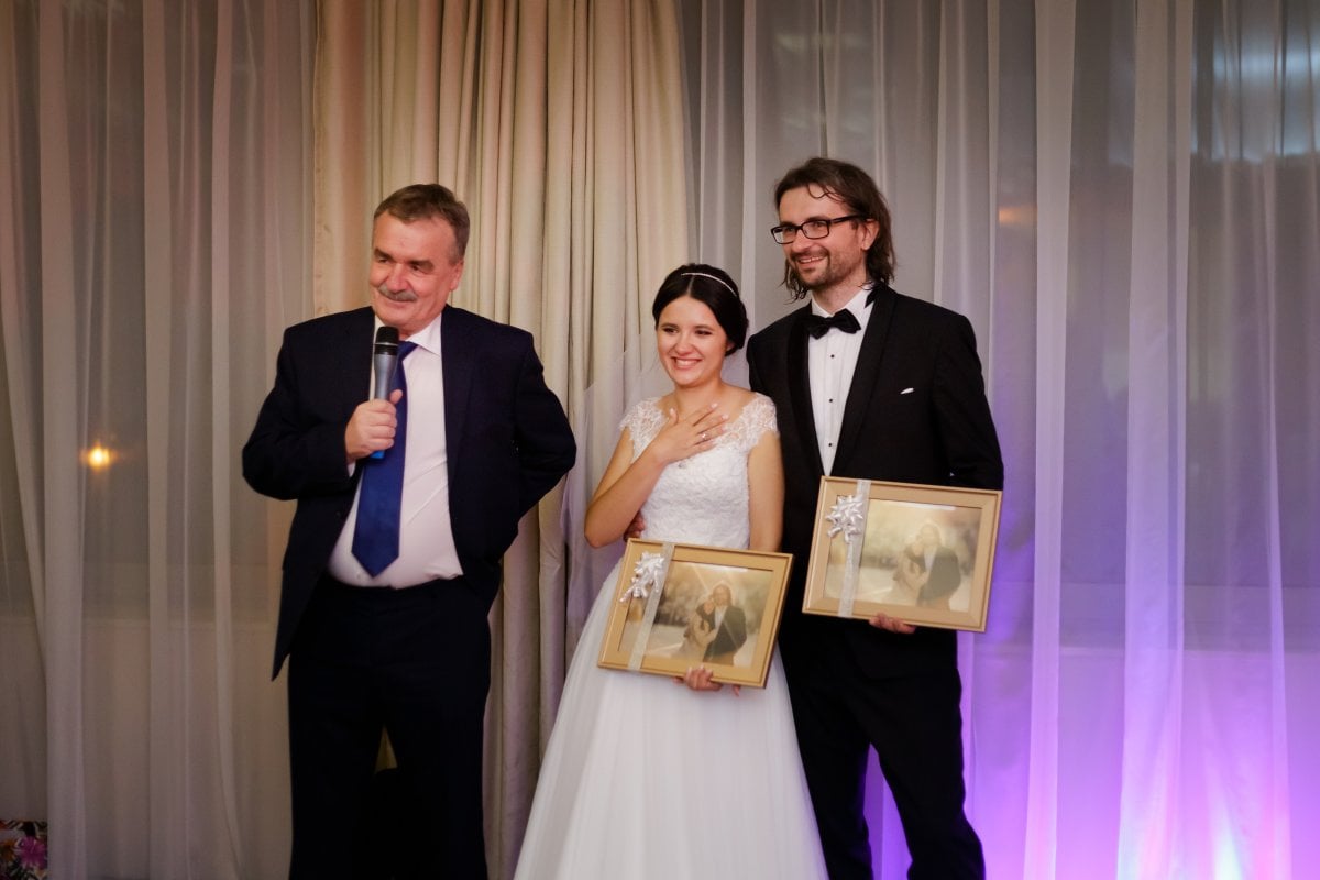 Fotografia ślubna Kraków, fotografia slubna, fotografia slubna krakow, zdjecia slubne krakow, fotograf slubny krakow, fotograf na wesele krakow, slub w klasztorze dominikanow krakow, slub dominikanie krakow, Hilton Garden Inn Krakow, wesele w Hiltonie Krakow, najlepsze zdjecia slubne, fotografia slubna slask, zdjecia slubne slask, fotografia slubna wieliczka, zdjecia slubne wieliczka, zdjecia slubne bielsko, fotograf slubny bielsko, www.magiaobrazu.com, zdjecia slubne bielsko, fotografia slubna slask, fotograf cieszyn, zdjecia slubne cieszyn