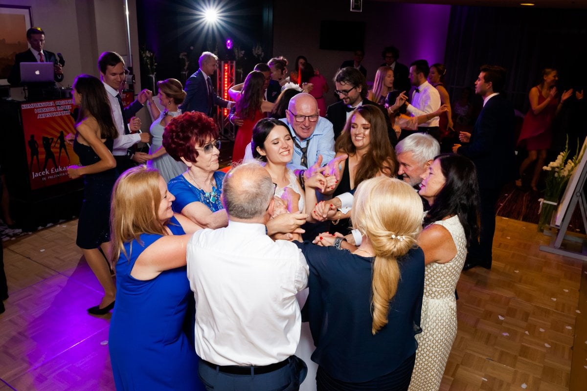 Fotografia ślubna Kraków, fotografia slubna, fotografia slubna krakow, zdjecia slubne krakow, fotograf slubny krakow, fotograf na wesele krakow, slub w klasztorze dominikanow krakow, slub dominikanie krakow, Hilton Garden Inn Krakow, wesele w Hiltonie Krakow, najlepsze zdjecia slubne, fotografia slubna slask, zdjecia slubne slask, fotografia slubna wieliczka, zdjecia slubne wieliczka, zdjecia slubne bielsko, fotograf slubny bielsko, www.magiaobrazu.com, zdjecia slubne bielsko, fotografia slubna slask, fotograf cieszyn, zdjecia slubne cieszyn