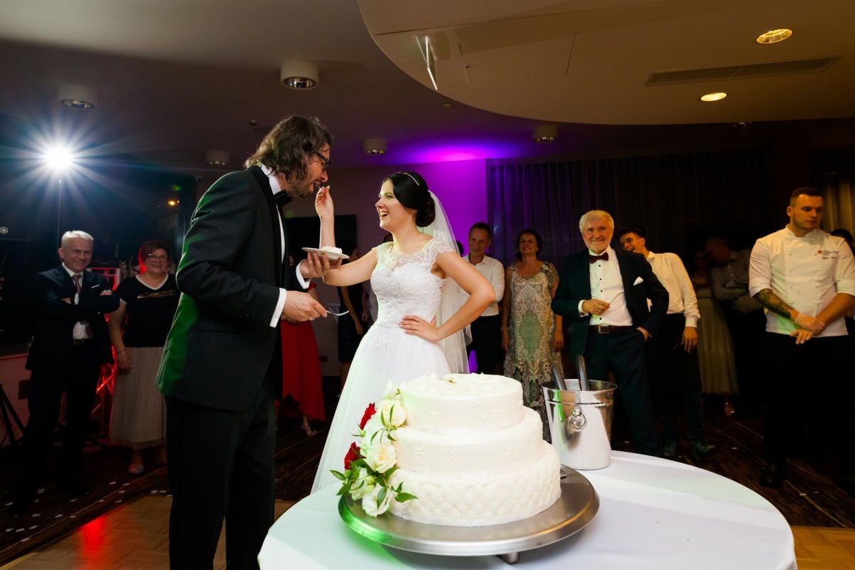 Fotografia ślubna Kraków, fotografia slubna, fotografia slubna krakow, zdjecia slubne krakow, fotograf slubny krakow, fotograf na wesele krakow, slub w klasztorze dominikanow krakow, slub dominikanie krakow, Hilton Garden Inn Krakow, wesele w Hiltonie Krakow, najlepsze zdjecia slubne, fotografia slubna slask, zdjecia slubne slask, fotografia slubna wieliczka, zdjecia slubne wieliczka, zdjecia slubne bielsko, fotograf slubny bielsko, www.magiaobrazu.com, zdjecia slubne bielsko, fotografia slubna slask, fotograf cieszyn, zdjecia slubne cieszyn