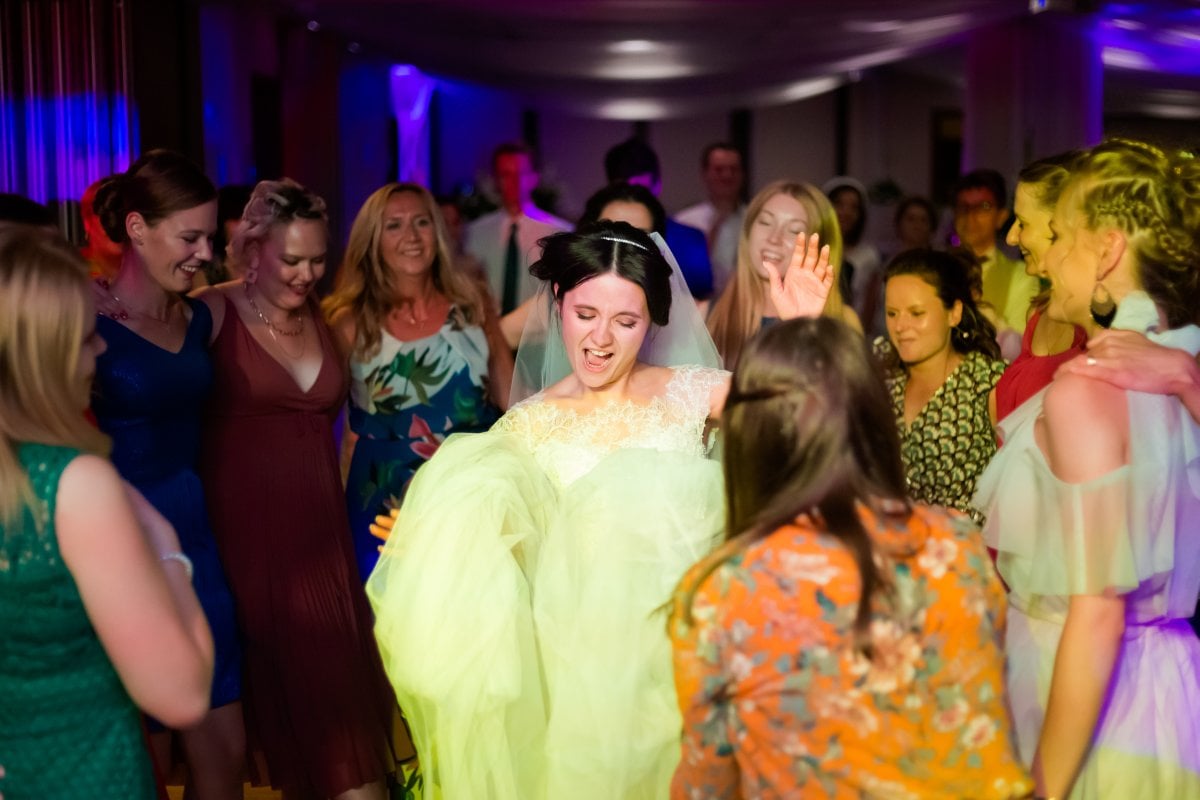 Fotografia ślubna Kraków, fotografia slubna, fotografia slubna krakow, zdjecia slubne krakow, fotograf slubny krakow, fotograf na wesele krakow, slub w klasztorze dominikanow krakow, slub dominikanie krakow, Hilton Garden Inn Krakow, wesele w Hiltonie Krakow, najlepsze zdjecia slubne, fotografia slubna slask, zdjecia slubne slask, fotografia slubna wieliczka, zdjecia slubne wieliczka, zdjecia slubne bielsko, fotograf slubny bielsko, www.magiaobrazu.com, zdjecia slubne bielsko, fotografia slubna slask, fotograf cieszyn, zdjecia slubne cieszyn