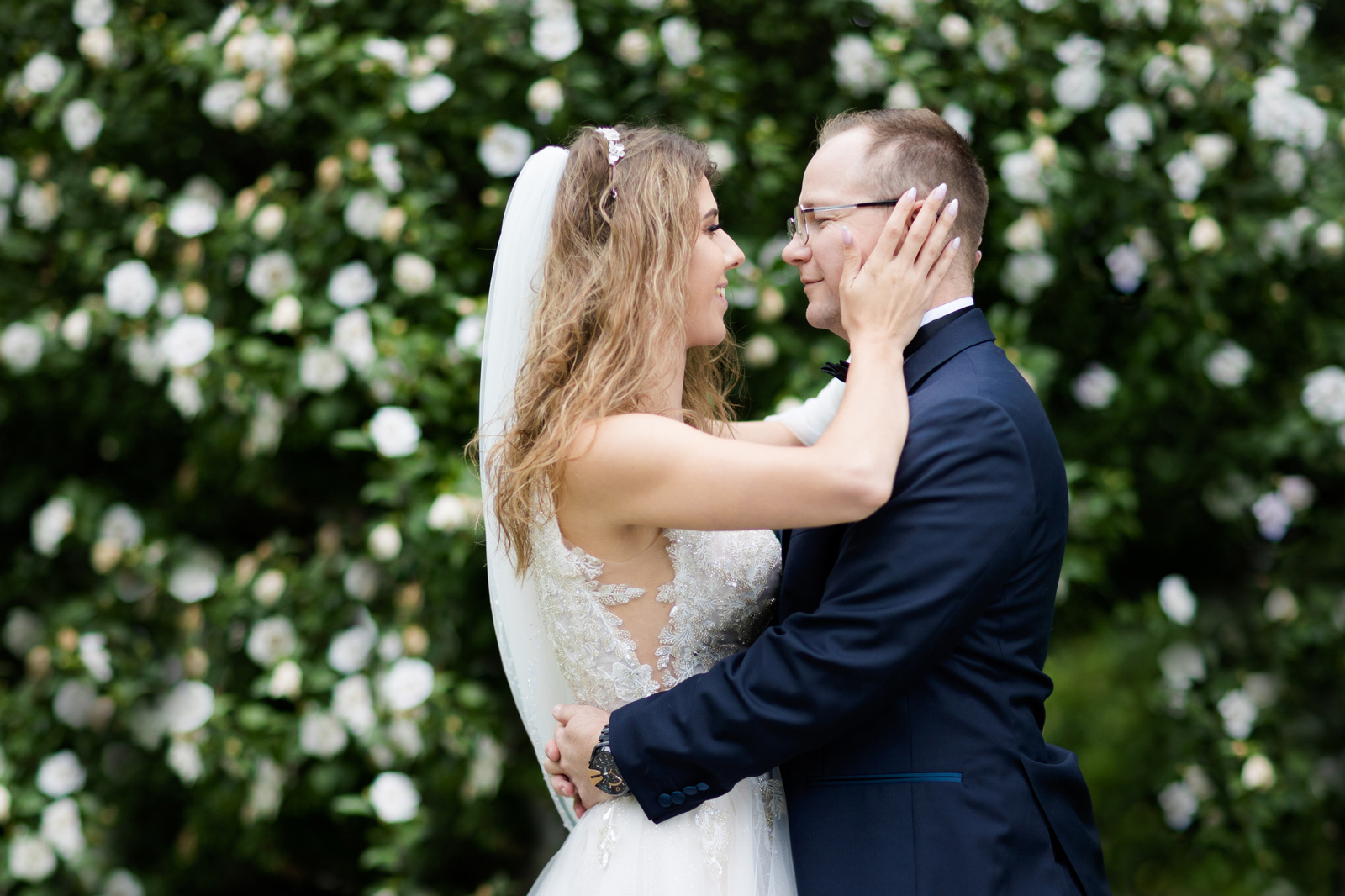 zdjecia slubne w palacu, sesja slubna w palacu w krowiarkach, plener w palacu w krowiarkach, sesja krowiarki, plener krowiarki, zdjecia slubne bielsko, fotografia slubna bielsko, sesja slubna w starym palacu, plener slubny w opuszczonym palacu, www.magiaobrazu.com, fotografia slubna Krakow, fotografia slubna slask, zdjecia slubne krakow, fotograf slubny slask, dwoch fotografow na slub, fotograf czechowice, zdjecia slubne bielsko, fotografia slubna bielsko,