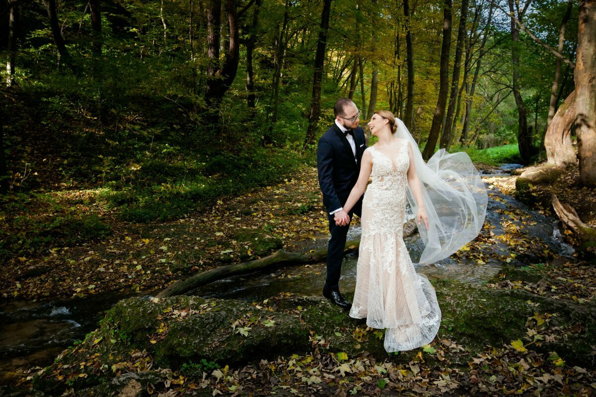 fotografia slubna slask, fotografia ślubna śląsk, sesja na jurze, zdjecia slubne krakow, plener slubny krakow, Dolina Będkowska, Wodospad Szum, sesja slubna nad wodospadem, plener slubny nad wodospadem, jesienna sesja slubna, jesienny plener slubny, zdjecia slubne zywiec, romantyczny plener slubny, fotograf slubny bielsko, plener slubny w lesie slask, sesja slubna w lesie slask, plener slubny las slask, sesja slubna nad jeziorem slask, zdjecia slubne slask, fotografia slubna katowice, zdjecia slubne katowice, romantyczna sesja slubna slask, zdjecia slubne bielsko, fotografia slubna bielsko, www.magiaobrazu.com