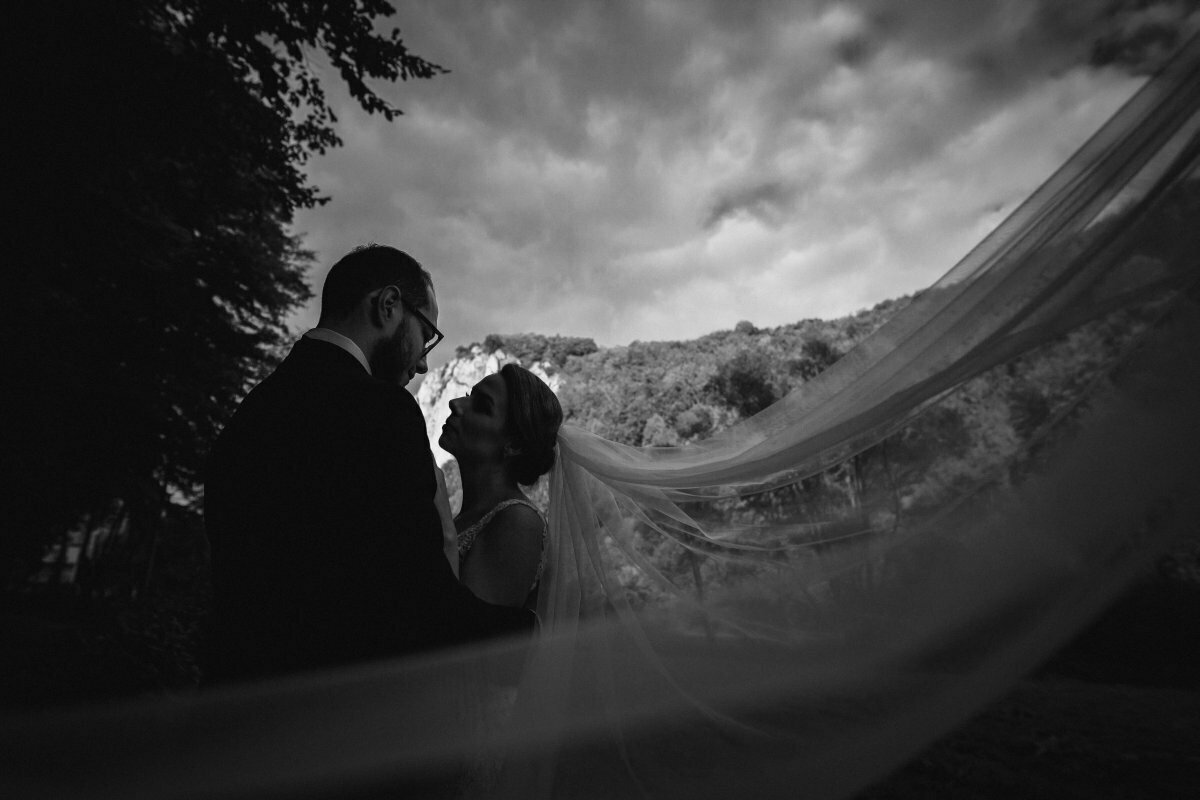 fotografia slubna slask, fotografia ślubna śląsk, sesja na jurze, zdjecia slubne krakow, plener slubny krakow, Dolina Będkowska, Wodospad Szum, sesja slubna nad wodospadem, plener slubny nad wodospadem, jesienna sesja slubna, jesienny plener slubny, zdjecia slubne zywiec, romantyczny plener slubny, fotograf slubny bielsko, plener slubny w lesie slask, sesja slubna w lesie slask, plener slubny las slask, sesja slubna nad jeziorem slask, zdjecia slubne slask, fotografia slubna katowice, zdjecia slubne katowice, romantyczna sesja slubna slask, zdjecia slubne bielsko, fotografia slubna bielsko, www.magiaobrazu.com