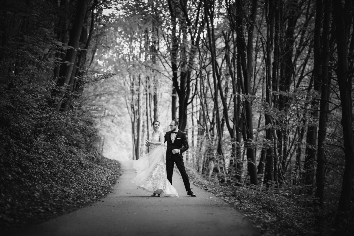 fotografia slubna slask, fotografia ślubna śląsk, sesja na jurze, zdjecia slubne krakow, plener slubny krakow, Dolina Będkowska, Wodospad Szum, sesja slubna nad wodospadem, plener slubny nad wodospadem, jesienna sesja slubna, jesienny plener slubny, zdjecia slubne zywiec, romantyczny plener slubny, fotograf slubny bielsko, plener slubny w lesie slask, sesja slubna w lesie slask, plener slubny las slask, sesja slubna nad jeziorem slask, zdjecia slubne slask, fotografia slubna katowice, zdjecia slubne katowice, romantyczna sesja slubna slask, zdjecia slubne bielsko, fotografia slubna bielsko, www.magiaobrazu.com