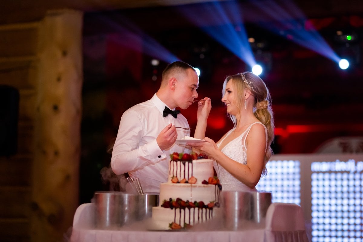 Fotografia ślubna Żywiec, wesele w dworku goralskim w lodygowicach, dworek goralski lodygowice, zdjecia slubne zywiec, fotografia slubna zywiec, wesele w goralskim stylu, zdjecia slubne slask, fotograf slubny slask, fotograf na wesele slask, fotograf slubny zywiec, fotografia slubna slask, fotograf slubny katowice, zdjecia slubne bielsko, fotografia slubna bielsko, dwoch fotografow na slub, fotografia slubna krakow, fotograf na slub krakow, zdjecia slubne krakow,