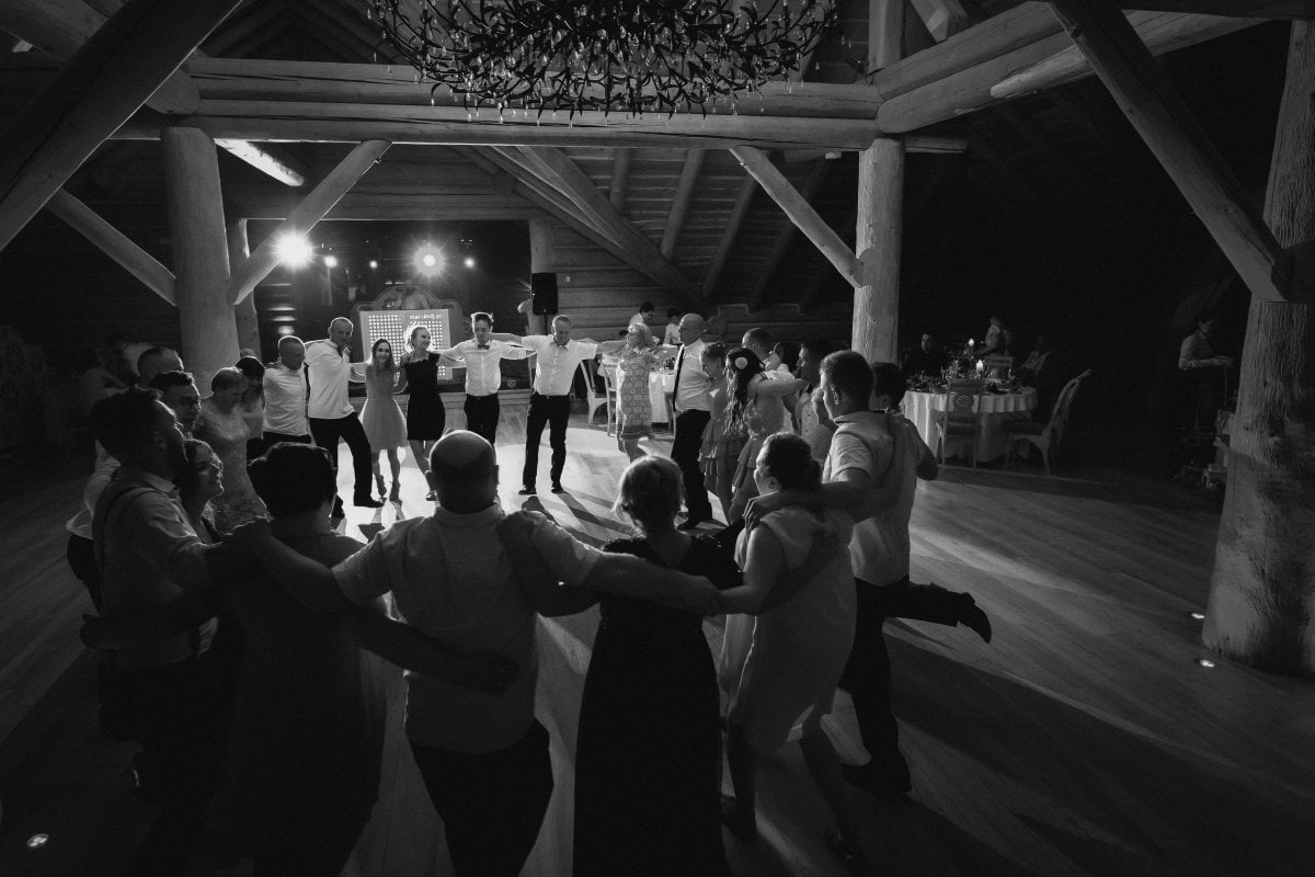 Fotografia ślubna Żywiec, wesele w dworku goralskim w lodygowicach, dworek goralski lodygowice, zdjecia slubne zywiec, fotografia slubna zywiec, wesele w goralskim stylu, zdjecia slubne slask, fotograf slubny slask, fotograf na wesele slask, fotograf slubny zywiec, fotografia slubna slask, fotograf slubny katowice, zdjecia slubne bielsko, fotografia slubna bielsko, dwoch fotografow na slub, fotografia slubna krakow, fotograf na slub krakow, zdjecia slubne krakow,