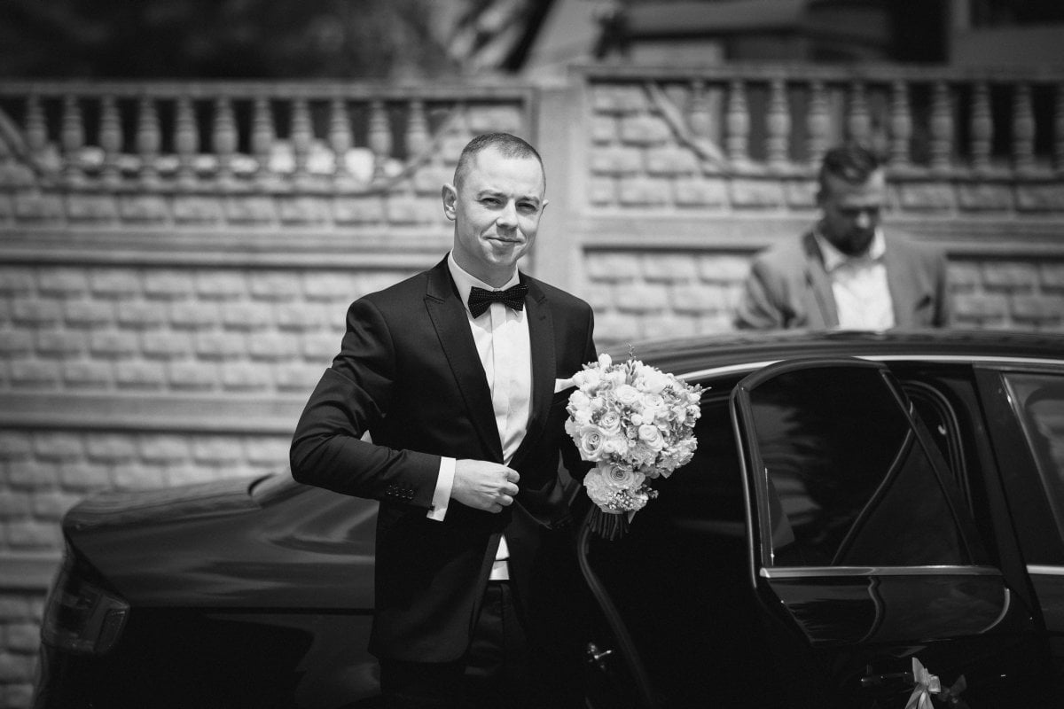 Fotografia ślubna Żywiec, Piekny czerwcowy slub Moniki i Artura. Ceremonia w kosciele sw. Katarzyny w Czechowicach, Wesele w Dworku Goralskim w Lodygowicach www.magiaobrazu.com