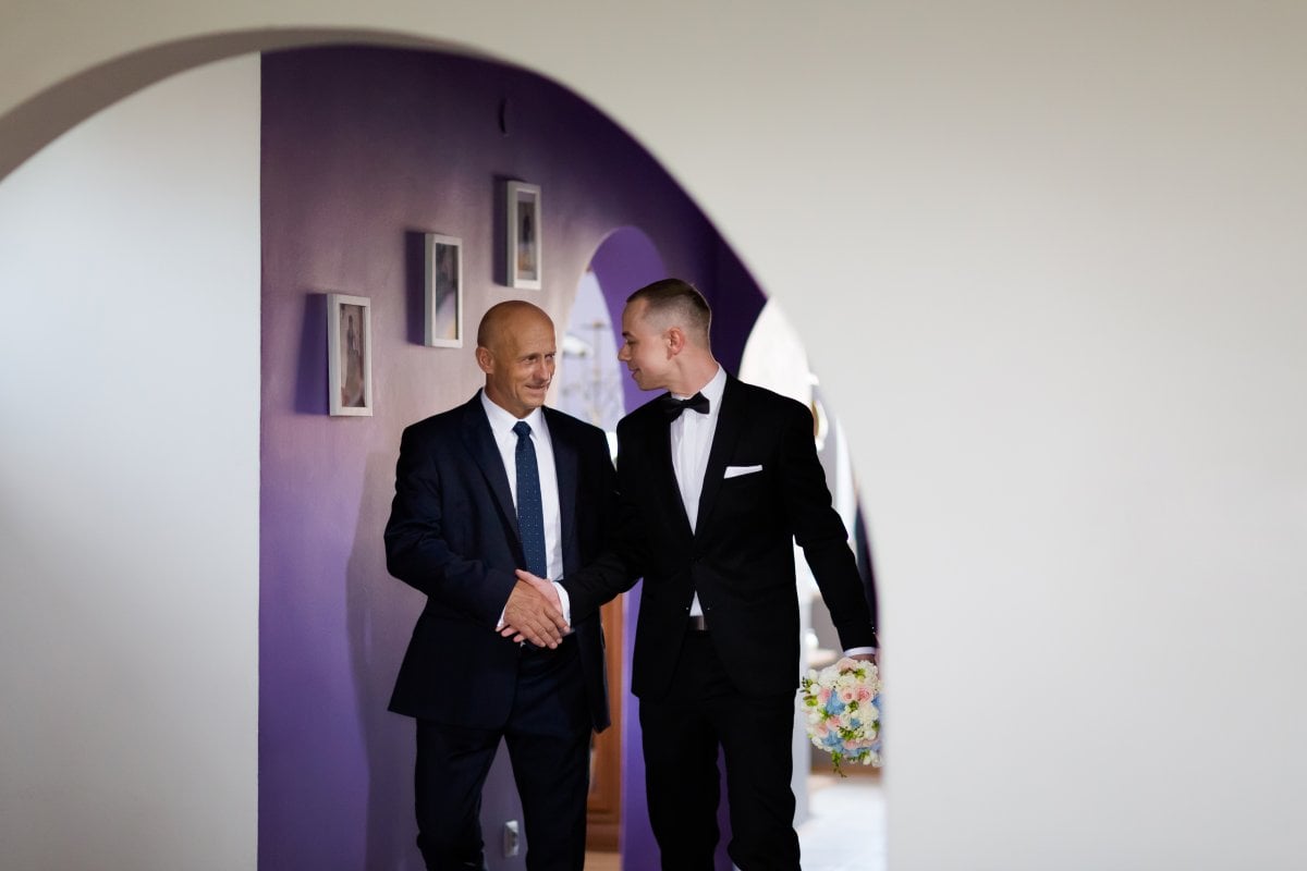 Fotografia ślubna Żywiec, Piekny czerwcowy slub Moniki i Artura. Ceremonia w kosciele sw. Katarzyny w Czechowicach, Wesele w Dworku Goralskim w Lodygowicach www.magiaobrazu.com