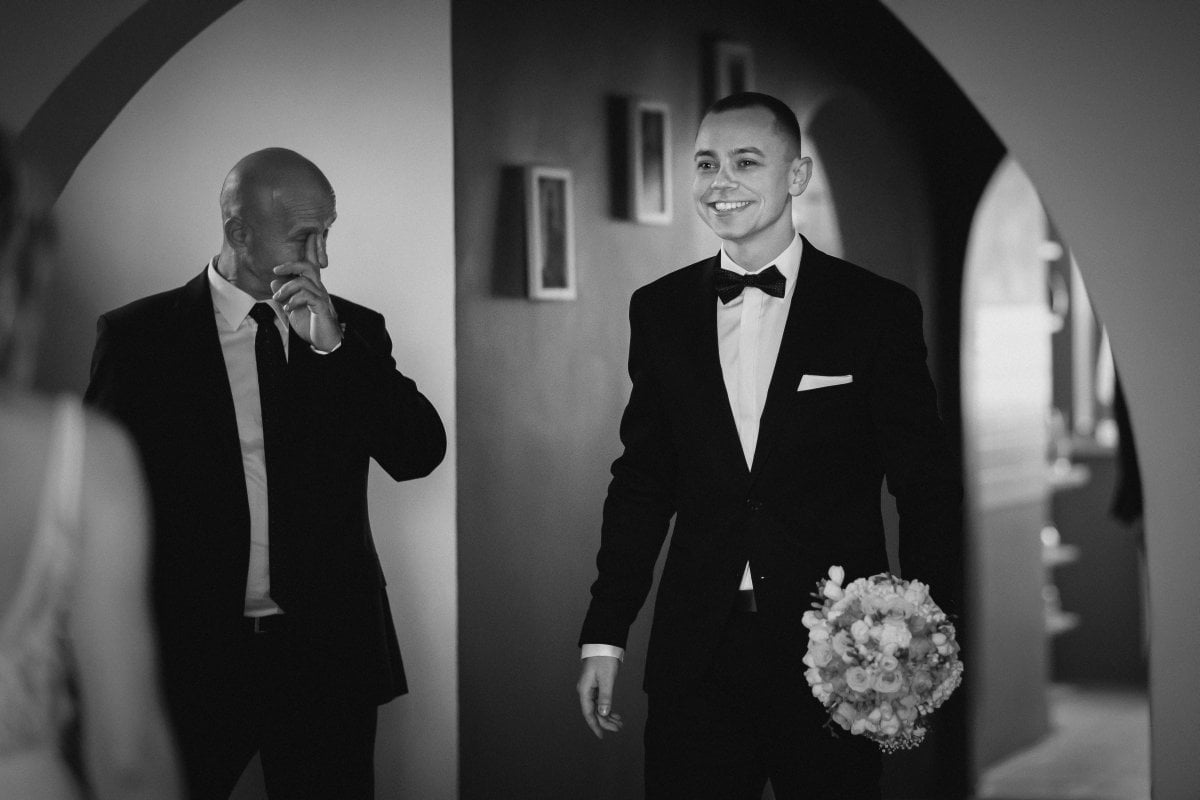 Fotografia ślubna Żywiec, Piekny czerwcowy slub Moniki i Artura. Ceremonia w kosciele sw. Katarzyny w Czechowicach, Wesele w Dworku Goralskim w Lodygowicach www.magiaobrazu.com