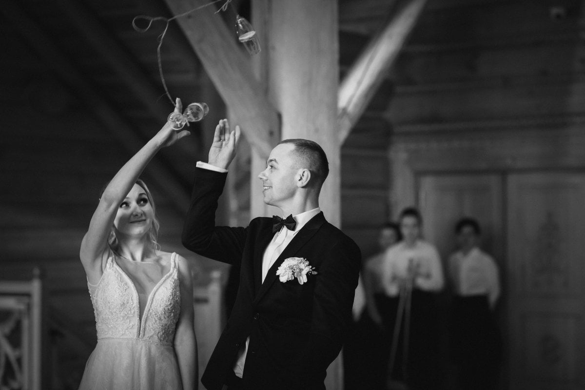 Fotografia ślubna Żywiec, wesele w dworku goralskim w lodygowicach, dworek goralski lodygowice, zdjecia slubne zywiec, fotografia slubna zywiec, wesele w goralskim stylu, zdjecia slubne slask, fotograf slubny slask, fotograf na wesele slask, fotograf slubny zywiec, fotografia slubna slask, fotograf slubny katowice, zdjecia slubne bielsko, fotografia slubna bielsko, dwoch fotografow na slub, fotografia slubna krakow, fotograf na slub krakow, zdjecia slubne krakow,