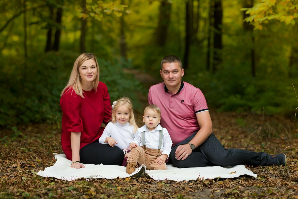 jesienna sesja rodzinna w plenerze, lifestylowa sesja rodzinna pszczyna, lifestylowe sesje rodzinne pszczyna, jesienna sesja rodzinna, sesje dzieciece pszczyna, zdjecia dzieciece pszczyna, sesja rodzinna bielsko, fotografia rodzinna slask, zdjecia portretowe pszczyna, sesja portretowa bielsko, zdjecia w plenerze bielsko, rodzina w plenerze slask, fotografia dziecieca bielsko, zdjecia dzieci bielsko, fotografia rodzinna bielsko-biala, fotografia rodzinna slask, zdjecia ludzi slask, zdjecia dla rodzin, fotograf fotograf rodzinny slask , fotograf czechowice, fotografia bielsko, zdjecia slask, www.magiaobrazu.com,