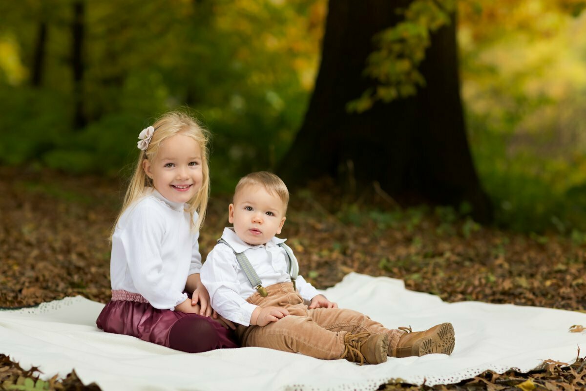 jesienna sesja rodzinna w plenerze, lifestylowa sesja rodzinna pszczyna, lifestylowe sesje rodzinne pszczyna, jesienna sesja rodzinna, sesje dzieciece pszczyna, zdjecia dzieciece pszczyna, sesja rodzinna bielsko, fotografia rodzinna slask, zdjecia portretowe pszczyna, sesja portretowa bielsko, zdjecia w plenerze bielsko, rodzina w plenerze slask, fotografia dziecieca bielsko, zdjecia dzieci bielsko, fotografia rodzinna bielsko-biala, fotografia rodzinna slask, zdjecia ludzi slask, zdjecia dla rodzin, fotograf fotograf rodzinny slask , fotograf czechowice, fotografia bielsko, zdjecia slask, www.magiaobrazu.com,