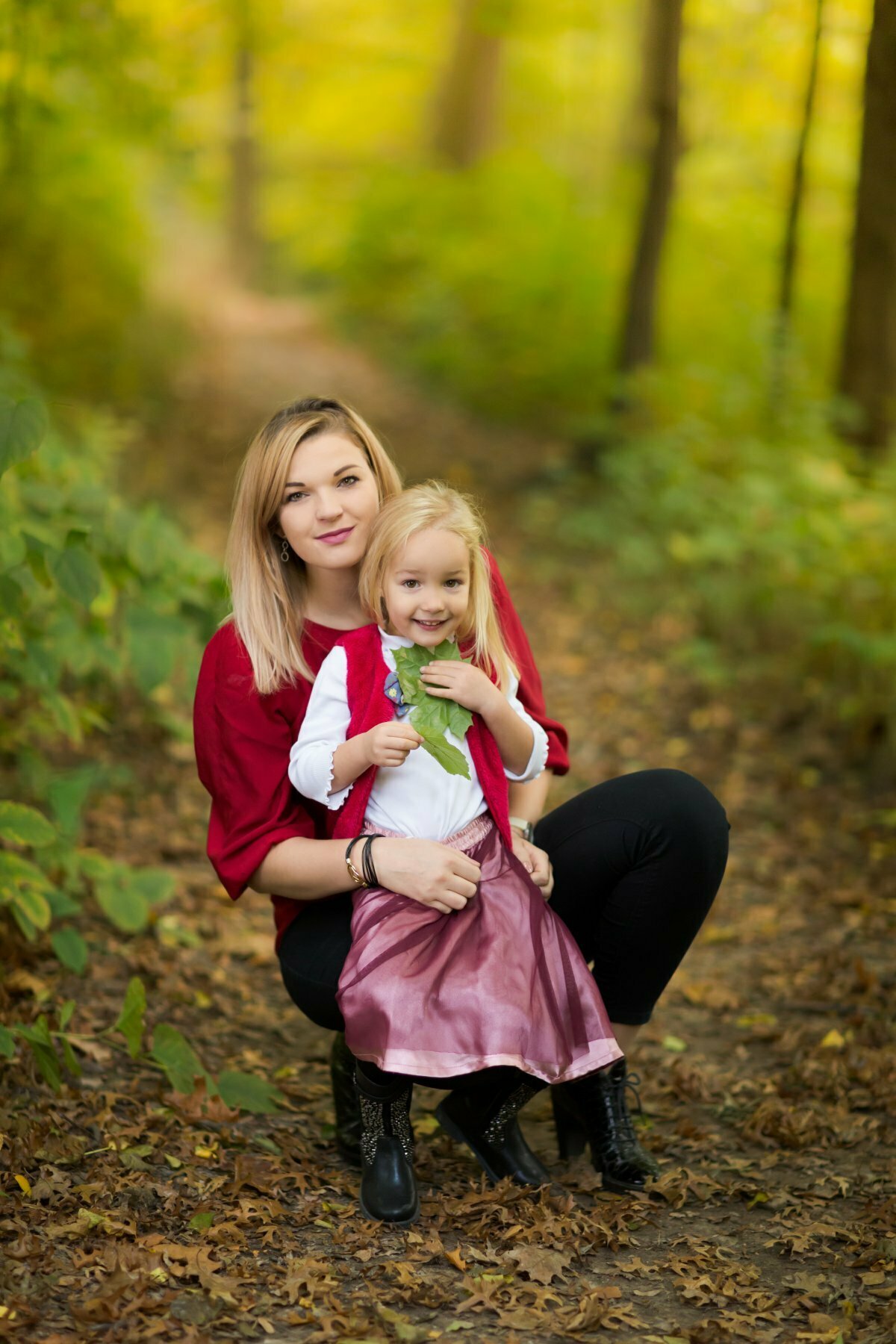 jesienna sesja rodzinna w plenerze, lifestylowa sesja rodzinna pszczyna, lifestylowe sesje rodzinne pszczyna, jesienna sesja rodzinna, sesje dzieciece pszczyna, zdjecia dzieciece pszczyna, sesja rodzinna bielsko, fotografia rodzinna slask, zdjecia portretowe pszczyna, sesja portretowa bielsko, zdjecia w plenerze bielsko, rodzina w plenerze slask, fotografia dziecieca bielsko, zdjecia dzieci bielsko, fotografia rodzinna bielsko-biala, fotografia rodzinna slask, zdjecia ludzi slask, zdjecia dla rodzin, fotograf fotograf rodzinny slask , fotograf czechowice, fotografia bielsko, zdjecia slask, www.magiaobrazu.com,