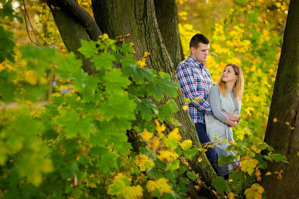 jesienne sesje narzeczenskie Pszczyna, sesja narzeczenska pszczyna, sesje narzeczenskie pszczyna, plener zareczynowy pszczyna, sesja zareczynowa pszczyna, sesja narzeczenska w parku, plener narzeczenski w parku, sesje narzeczenskie slask, zdjecia narzeczenskie slask, sesja narzeczenska katowice, sesja zareczynowa slask, zdjecia zareczynowe slask, www.magiaobrazu.com, fotografia slubna slask, fotograf slubny krakow, zdjecia slubne slask, fotograf slubny slask, zdjecia przedslubne slask, fotografia slubna slask, romantyczna sesja narzeczenska, engagement session, prewedding photosession,