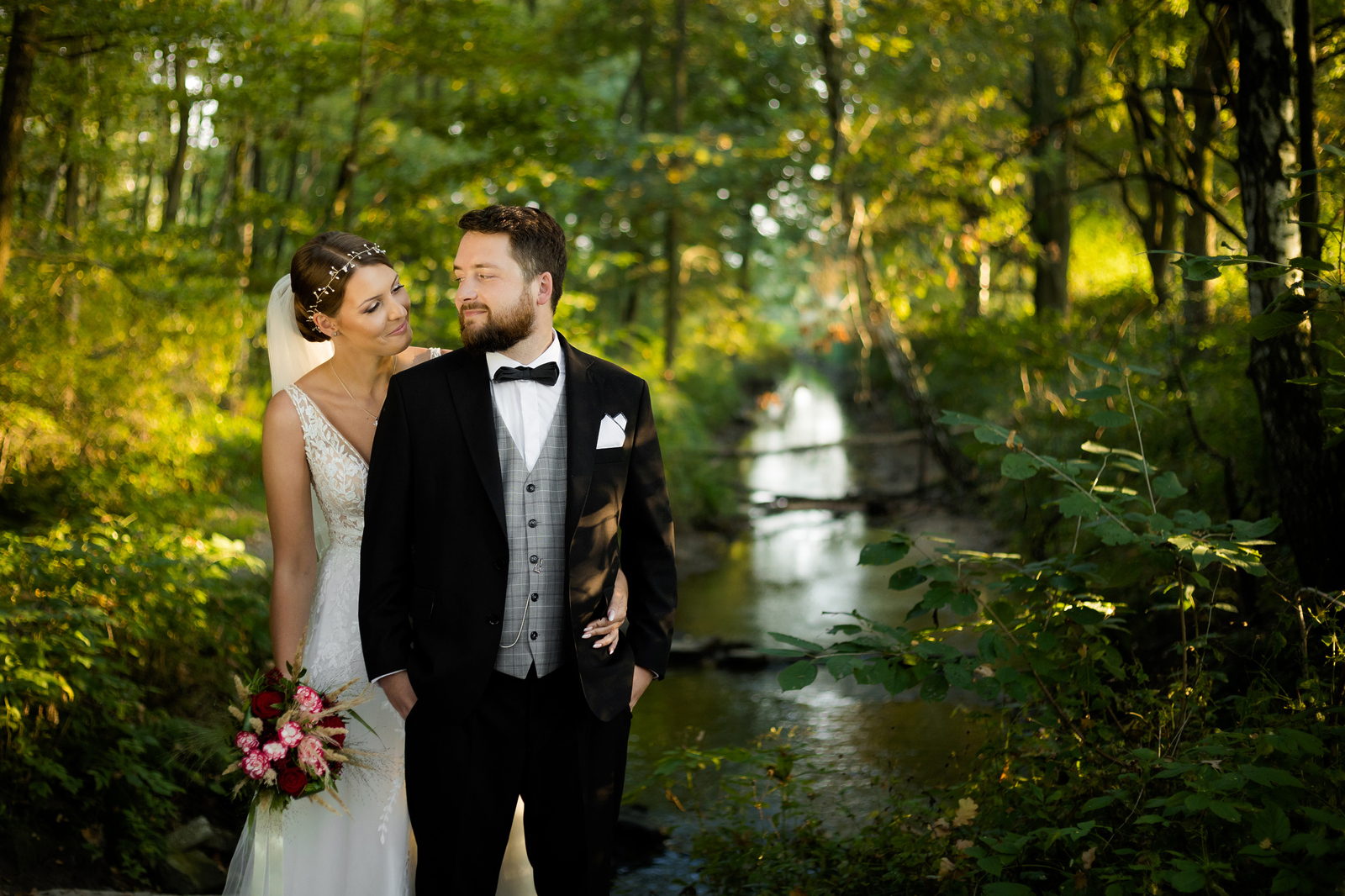 romantyczna sesja ślubna śląsk, romantyczna sesja slubna slask, zdjecia slubne zywiec, romantyczny plener slubny, fotograf slubny bielsko, plener slubny w lesie slask, sesja slubna w lesie slask, plener slubny las slask, fotografia slubna slask, zdjecia slubne slask, fotografia slubna katowice, zdjecia slubne katowice, romantyczna sesja slubna slask, zdjecia slubne bielsko, fotografia slubna bielsko, oryginalny plener slubny, oryginalna sesja slubna, www.magiaobrazu.com