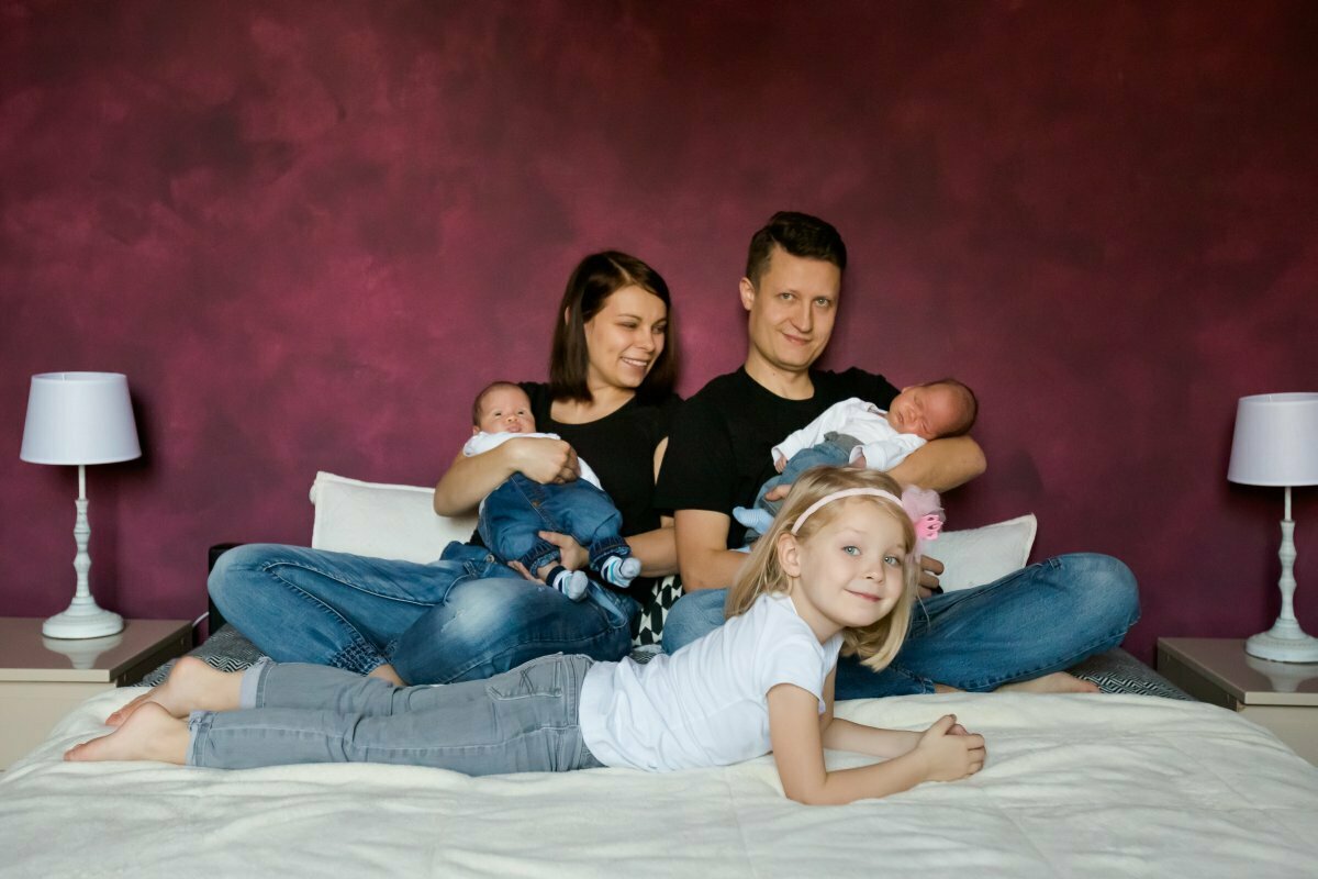 lifestylowa sesja rodzinna bielsko, lifestylowe sesje rodzinne bielsko, sesja noworodkowa z blizniakami bielsko, sesje dzieciece pszczyna, zdjecia dzieciece pszczyna, fotografia noworodkowa pszczyna, sesja rodzinna bielsko, fotografia rodzinna slask, zdjecia portretowe pszczyna, sesja portretowa bielsko, fotografia dziecieca bielsko, zdjecia dzieci bielsko, fotografia rodzinna bielsko-biala, fotografia rodzinna slask, fotograf rodzinny slask, fotograf czechowice, fotografia bielsko, zdjecia slask, www.magiaobrazu.com,