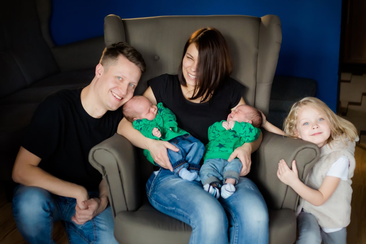 lifestylowa sesja rodzinna bielsko, lifestylowe sesje rodzinne bielsko, sesja noworodkowa z blizniakami bielsko, sesje dzieciece pszczyna, zdjecia dzieciece pszczyna, fotografia noworodkowa pszczyna, sesja rodzinna bielsko, fotografia rodzinna slask, zdjecia portretowe pszczyna, sesja portretowa bielsko, fotografia dziecieca bielsko, zdjecia dzieci bielsko, fotografia rodzinna bielsko-biala, fotografia rodzinna slask, fotograf rodzinny slask, fotograf czechowice, fotografia bielsko, zdjecia slask, www.magiaobrazu.com,