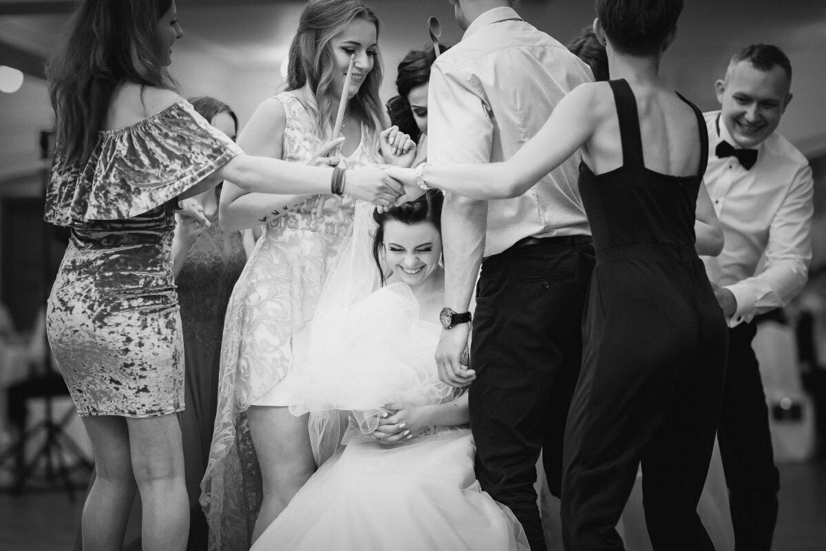 najlepsze zdjecia slubne, najpiekniejsze zdjecia slubne, fotografia slubna slask, zdjecia slubne slask, najlepszy fotograf slubny slask, plener slubny slask, sesje slubne slask, fotograf na slub slask, piekne fotografie slubne slask, dwoch fotografow na slub, fotografia weselna slask, fotografia weselna krakow, naturalna fotografia slubna, zdjecia slubne bielsko, fotograf slubny bielsko, fotografia slubna bielsko, zdjecia slubne krakow, fotografia slubna krakow, fotograf slubny krakow, oryginalna fotografia slubna, www.magiaobrazu.com,