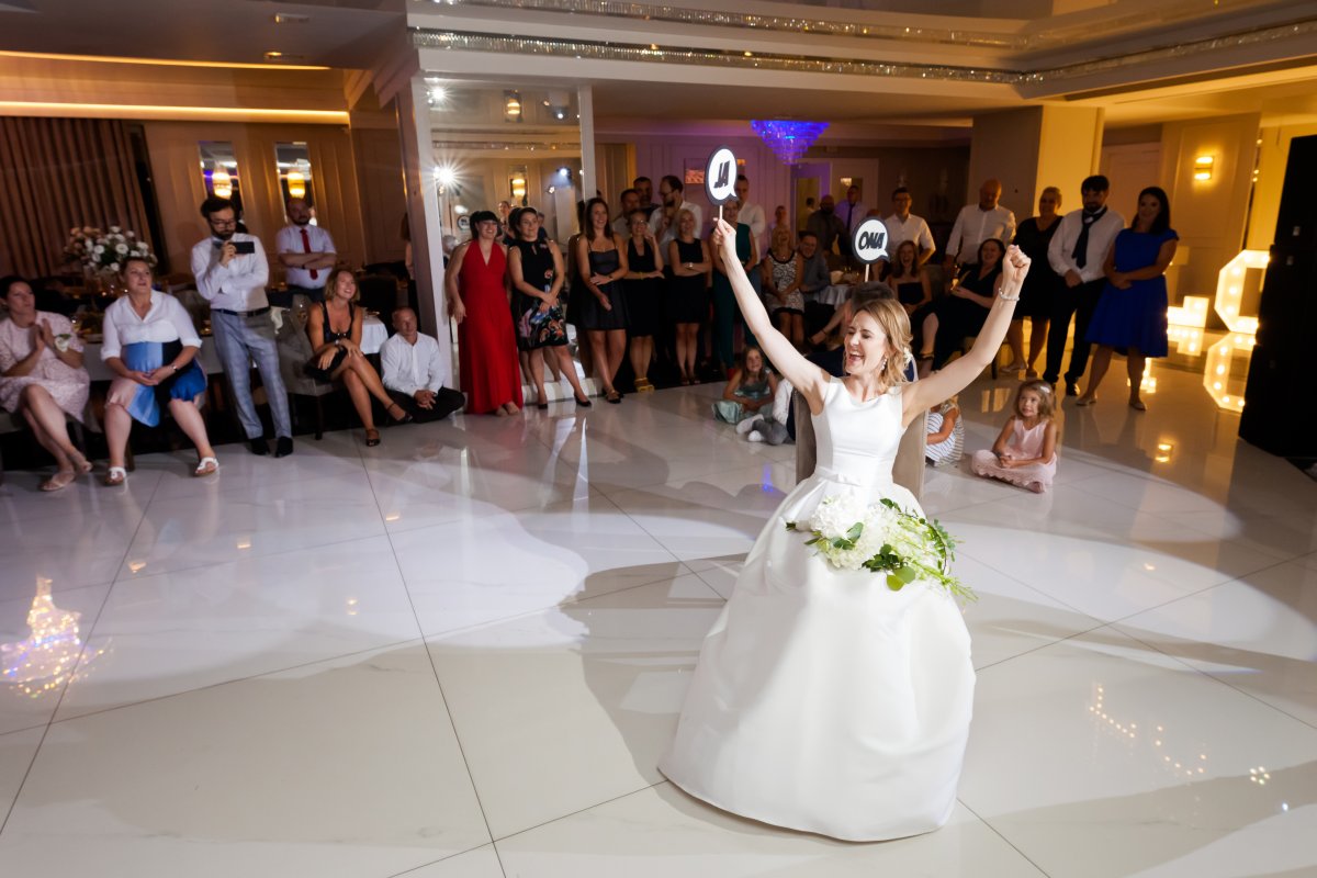 najlepsze zdjecia slubne, najpiekniejsze zdjecia slubne, fotografia slubna slask, zdjecia slubne slask, najlepszy fotograf slubny slask, plener slubny slask, sesje slubne slask, fotograf na slub slask, piekne fotografie slubne slask, dwoch fotografow na slub, fotografia weselna slask, fotografia weselna krakow, naturalna fotografia slubna, zdjecia slubne bielsko, fotograf slubny bielsko, fotografia slubna bielsko, zdjecia slubne krakow, fotografia slubna krakow, fotograf slubny krakow, oryginalna fotografia slubna, www.magiaobrazu.com,