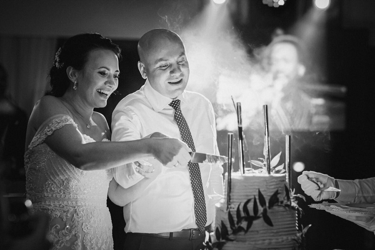 najlepsze zdjecia slubne, najpiekniejsze zdjecia slubne, fotografia slubna slask, zdjecia slubne slask, najlepszy fotograf slubny slask, plener slubny slask, sesje slubne slask, fotograf na slub slask, piekne fotografie slubne slask, dwoch fotografow na slub, fotografia weselna slask, fotografia weselna krakow, naturalna fotografia slubna, zdjecia slubne bielsko, fotograf slubny bielsko, fotografia slubna bielsko, zdjecia slubne krakow, fotografia slubna krakow, fotograf slubny krakow, oryginalna fotografia slubna, www.magiaobrazu.com,