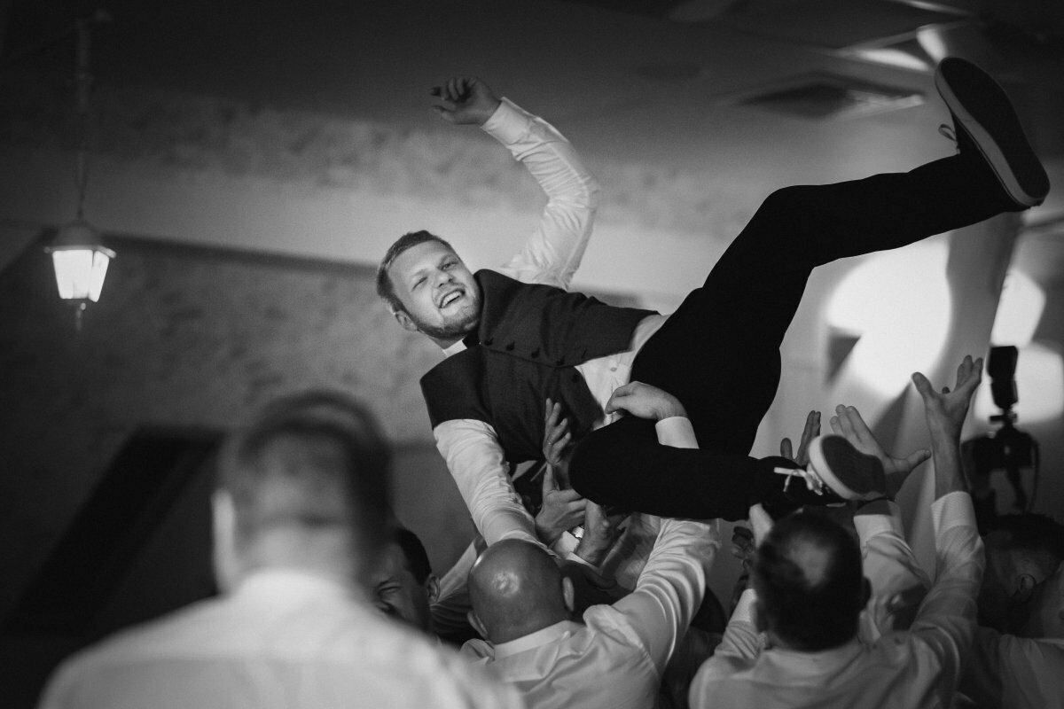 najlepsze zdjecia slubne, najpiekniejsze zdjecia slubne, fotografia slubna slask, zdjecia slubne slask, najlepszy fotograf slubny slask, plener slubny slask, sesje slubne slask, fotograf na slub slask, piekne fotografie slubne slask, dwoch fotografow na slub, fotografia weselna slask, fotografia weselna krakow, naturalna fotografia slubna, zdjecia slubne bielsko, fotograf slubny bielsko, fotografia slubna bielsko, zdjecia slubne krakow, fotografia slubna krakow, fotograf slubny krakow, oryginalna fotografia slubna, www.magiaobrazu.com,