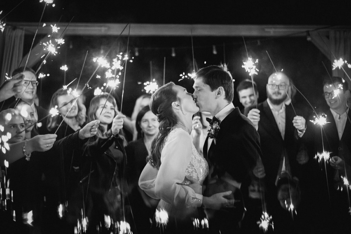 najlepsze zdjecia slubne 2020, najlepsze zdjęcia ślubne 2020, najpiekniejsze zdjecia slubne, fotografia slubna slask, zdjecia slubne slask, najlepszy fotograf slubny slask, plener slubny slask, sesje slubne slask, fotograf na slub slask, piekne fotografie slubne slask, dwoch fotografow na slub, fotografia weselna slask, fotografia weselna krakow, naturalna fotografia slubna, zdjecia slubne bielsko, fotograf slubny bielsko, fotografia slubna bielsko, zdjecia slubne krakow, fotografia slubna krakow, fotograf slubny krakow, oryginalna fotografia slubna, www.magiaobrazu.com,