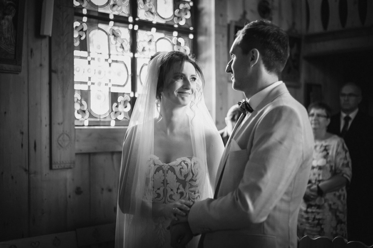 najlepsze zdjecia slubne 2020, najlepsze zdjęcia ślubne 2020, najpiekniejsze zdjecia slubne, fotografia slubna slask, zdjecia slubne slask, najlepszy fotograf slubny slask, plener slubny slask, sesje slubne slask, fotograf na slub slask, piekne fotografie slubne slask, dwoch fotografow na slub, fotografia weselna slask, fotografia weselna krakow, naturalna fotografia slubna, zdjecia slubne bielsko, fotograf slubny bielsko, fotografia slubna bielsko, zdjecia slubne krakow, fotografia slubna krakow, fotograf slubny krakow, oryginalna fotografia slubna, www.magiaobrazu.com,