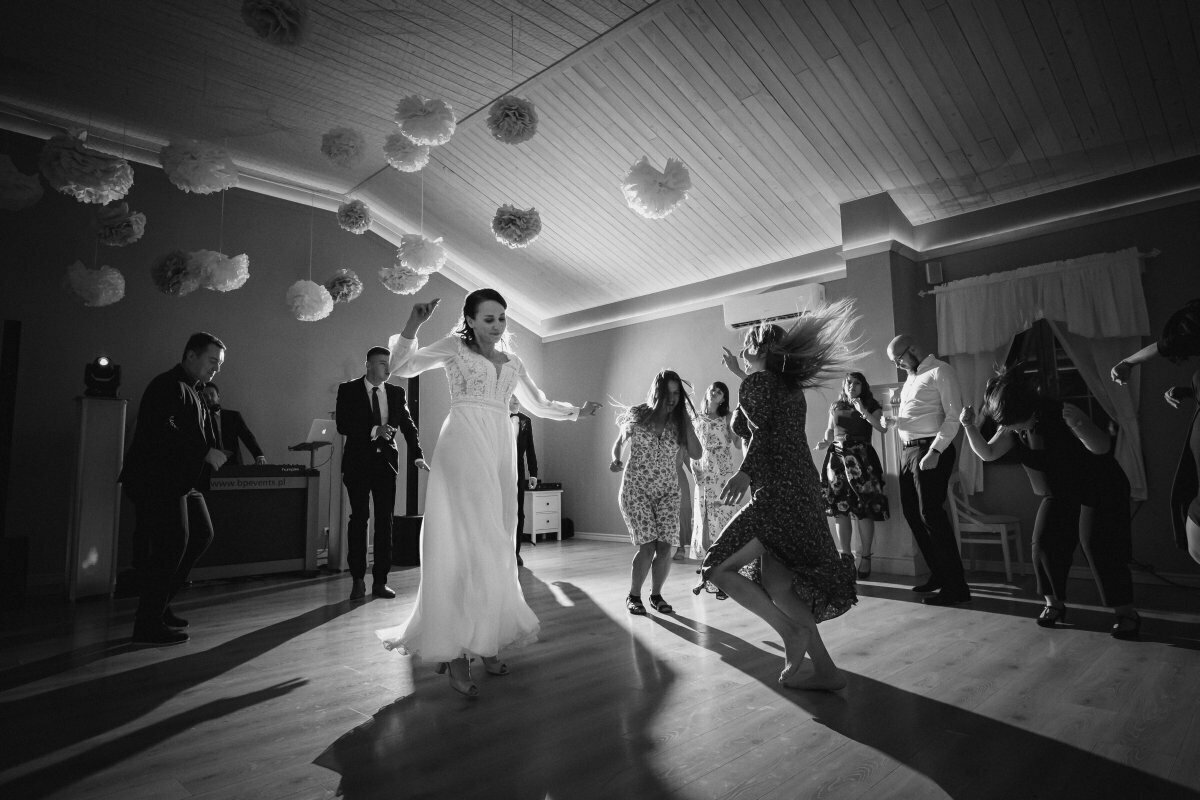 najlepsze zdjecia slubne 2020, najlepsze zdjęcia ślubne 2020, najpiekniejsze zdjecia slubne, fotografia slubna slask, zdjecia slubne slask, najlepszy fotograf slubny slask, plener slubny slask, sesje slubne slask, fotograf na slub slask, piekne fotografie slubne slask, dwoch fotografow na slub, fotografia weselna slask, fotografia weselna krakow, naturalna fotografia slubna, zdjecia slubne bielsko, fotograf slubny bielsko, fotografia slubna bielsko, zdjecia slubne krakow, fotografia slubna krakow, fotograf slubny krakow, oryginalna fotografia slubna, www.magiaobrazu.com,