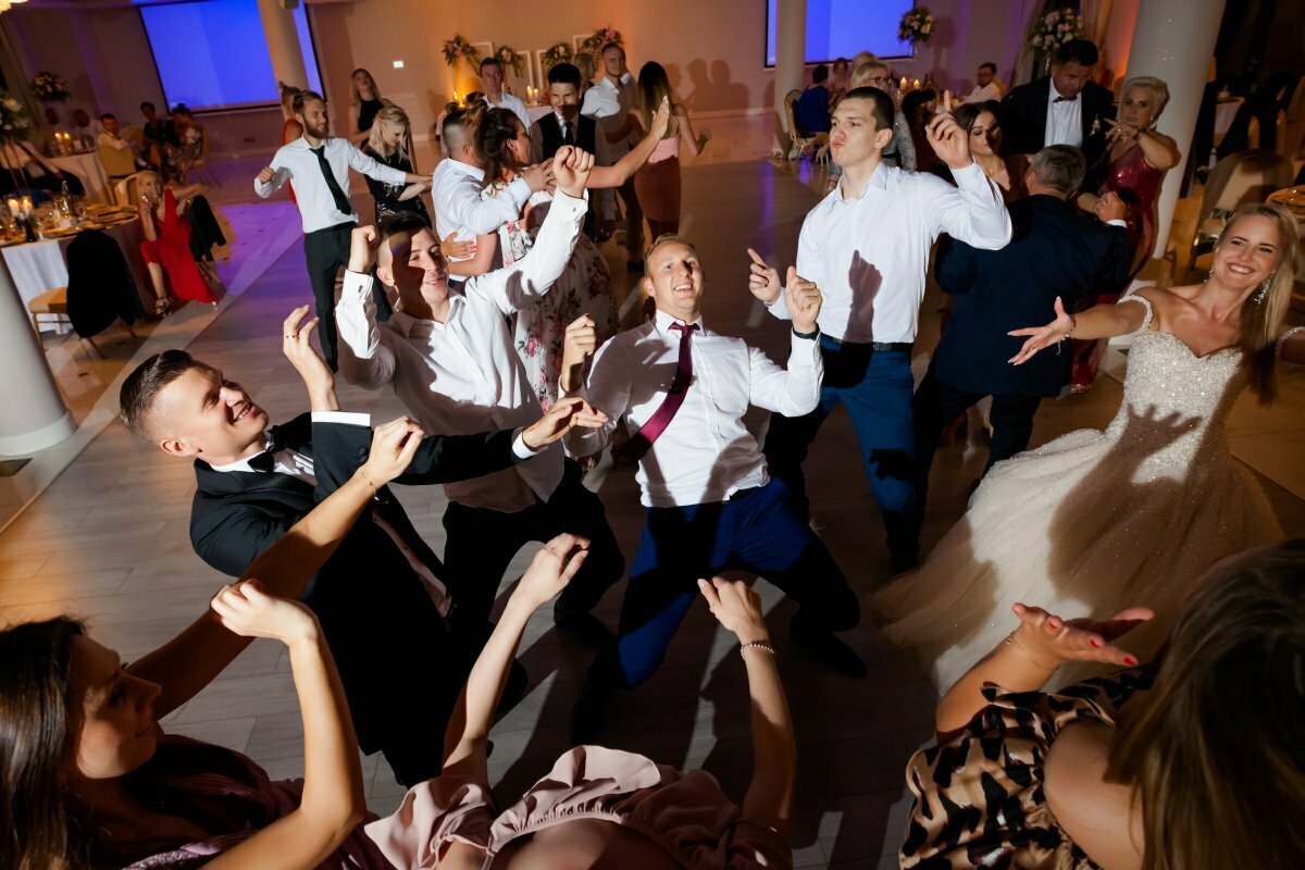 najlepsze zdjęcia ślubne 2021, najlepsze zdjęcia ślubne 2021, najpiekniejsze zdjecia slubne, fotografia slubna slask, zdjecia slubne slask, najlepszy fotograf slubny slask, plener slubny slask, sesje slubne slask, fotograf na slub slask, piekne fotografie slubne slask, dwoch fotografow na slub, fotografia weselna slask, fotografia weselna krakow, naturalna fotografia slubna, zdjecia slubne bielsko, fotograf slubny bielsko, fotografia slubna bielsko, zdjecia slubne krakow, fotografia slubna krakow, fotograf slubny krakow, oryginalna fotografia slubna, www.magiaobrazu.com,