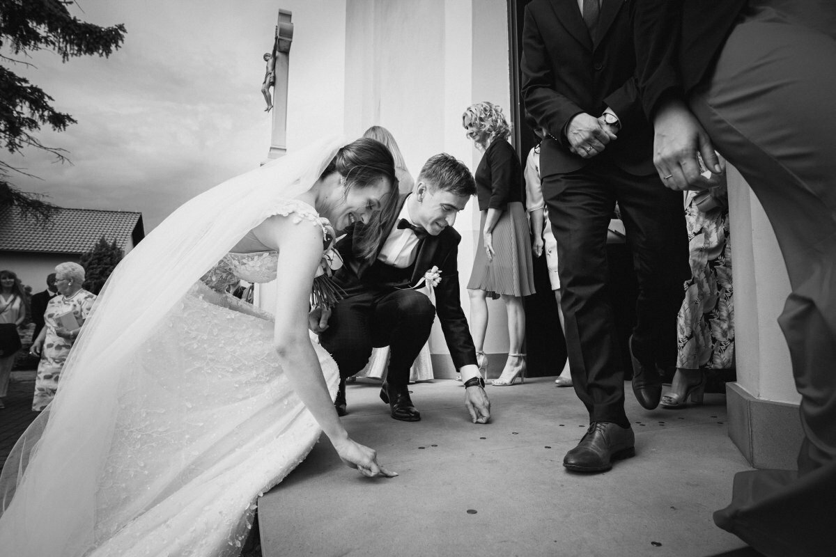 najlepsze zdjęcia ślubne 2021, najlepsze zdjęcia ślubne 2021, najpiekniejsze zdjecia slubne, fotografia slubna slask, zdjecia slubne slask, najlepszy fotograf slubny slask, plener slubny slask, sesje slubne slask, fotograf na slub slask, piekne fotografie slubne slask, dwoch fotografow na slub, fotografia weselna slask, fotografia weselna krakow, naturalna fotografia slubna, zdjecia slubne bielsko, fotograf slubny bielsko, fotografia slubna bielsko, zdjecia slubne krakow, fotografia slubna krakow, fotograf slubny krakow, oryginalna fotografia slubna, www.magiaobrazu.com,