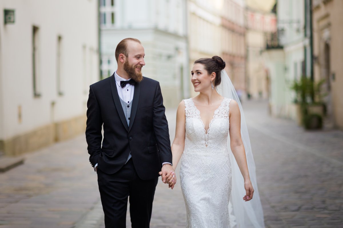 najlepsze zdjęcia ślubne 2021, najlepsze zdjęcia ślubne 2021, najpiekniejsze zdjecia slubne, fotografia slubna slask, zdjecia slubne slask, najlepszy fotograf slubny slask, plener slubny slask, sesje slubne slask, fotograf na slub slask, piekne fotografie slubne slask, dwoch fotografow na slub, fotografia weselna slask, fotografia weselna krakow, naturalna fotografia slubna, zdjecia slubne bielsko, fotograf slubny bielsko, fotografia slubna bielsko, zdjecia slubne krakow, fotografia slubna krakow, fotograf slubny krakow, oryginalna fotografia slubna, www.magiaobrazu.com,