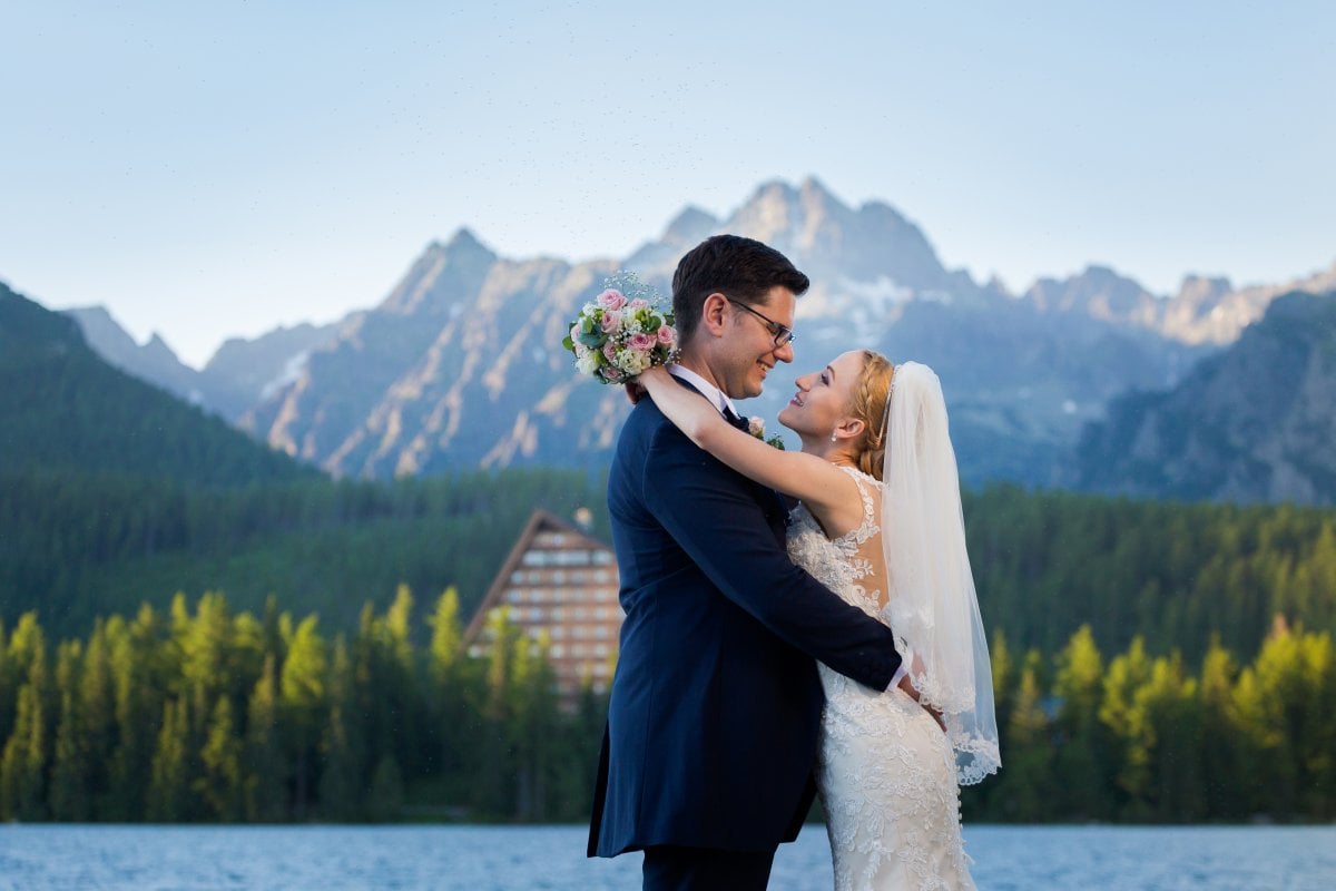 plener slubny w Tatrach, sesja slubna Tatry, fotografia slubna slask, fotograf slubny slask, sesja slubna tatry, fotograf na slub slask, zdjecia slubne slask, plener slubny tatry, fotografia slubna slask, zdjecia slubne krakow, zdjecia slubne zakopane, fotografia slubna krakow, zdjecia slubne slask, fotografia slubna bielsko, zdjecia slubne bielsko, fotografia slubna zywiec, zdjecia slubne zywiec, piekna sesja slubna, najladniejsze sesje slubne, fotograf slubny Krakow, fotografowie slubni, dwoch fotografow na slub,