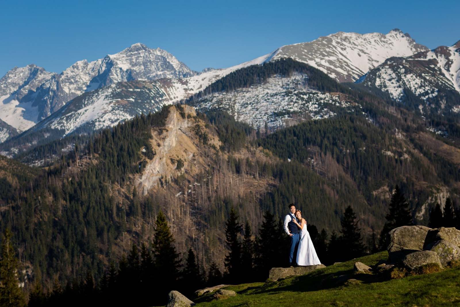 plener slubny w Tatrach, sesja slubna Tatry, wedding photography poland, prewedding session zakopane, wedding photos poland, fotografia slubna Tatry, tatrzanski plener slubny, sesja slubna tatry, plener slubny tatry, fotografia slubna slask, zdjecia slubne krakow, fotograf na slub zakopane, zdjecia slubne zakopane, fotografia slubna krakow, zdjecia slubne slask, fotografia slubna bielsko, zdjecia slubne bielsko, fotografia slubna zywiec, zdjecia slubne zywiec, piekna sesja slubna, najladniejsze sesje slubne, fotograf slubny Krakow, fotografowie slubni, dwoch fotografow na slub, Anna i Jacek Bieniek; zdjecia slubne slask, www.magiaobrazu.com,