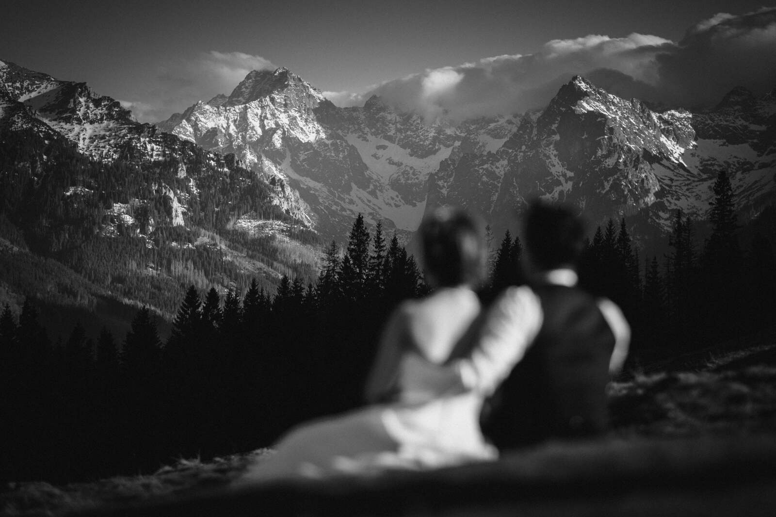 plener slubny w Tatrach, sesja slubna Tatry, wedding photography poland, prewedding session zakopane, wedding photos poland, fotografia slubna Tatry, tatrzanski plener slubny, sesja slubna tatry, plener slubny tatry, fotografia slubna slask, zdjecia slubne krakow, fotograf na slub zakopane, zdjecia slubne zakopane, fotografia slubna krakow, zdjecia slubne slask, fotografia slubna bielsko, zdjecia slubne bielsko, fotografia slubna zywiec, zdjecia slubne zywiec, piekna sesja slubna, najladniejsze sesje slubne, fotograf slubny Krakow, fotografowie slubni, dwoch fotografow na slub, Anna i Jacek Bieniek; zdjecia slubne slask, www.magiaobrazu.com,