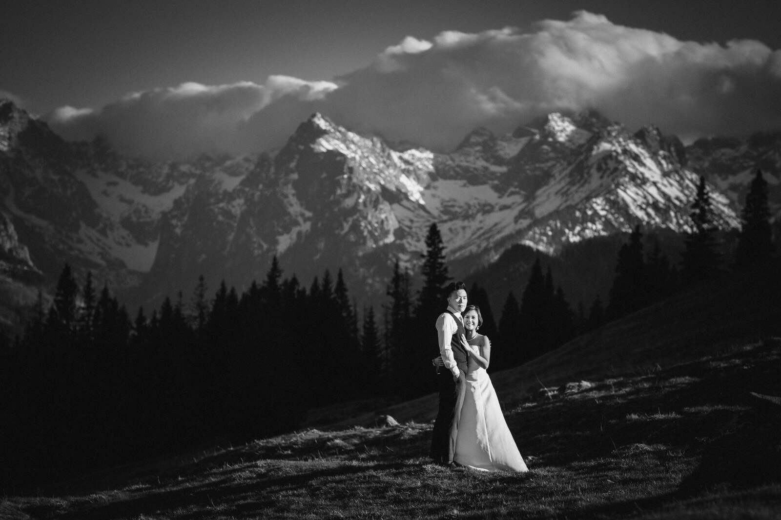 plener slubny w Tatrach, sesja slubna Tatry, wedding photography poland, prewedding session zakopane, wedding photos poland, fotografia slubna Tatry, tatrzanski plener slubny, sesja slubna tatry, plener slubny tatry, fotografia slubna slask, zdjecia slubne krakow, fotograf na slub zakopane, zdjecia slubne zakopane, fotografia slubna krakow, zdjecia slubne slask, fotografia slubna bielsko, zdjecia slubne bielsko, fotografia slubna zywiec, zdjecia slubne zywiec, piekna sesja slubna, najladniejsze sesje slubne, fotograf slubny Krakow, fotografowie slubni, dwoch fotografow na slub, Anna i Jacek Bieniek; zdjecia slubne slask, www.magiaobrazu.com,