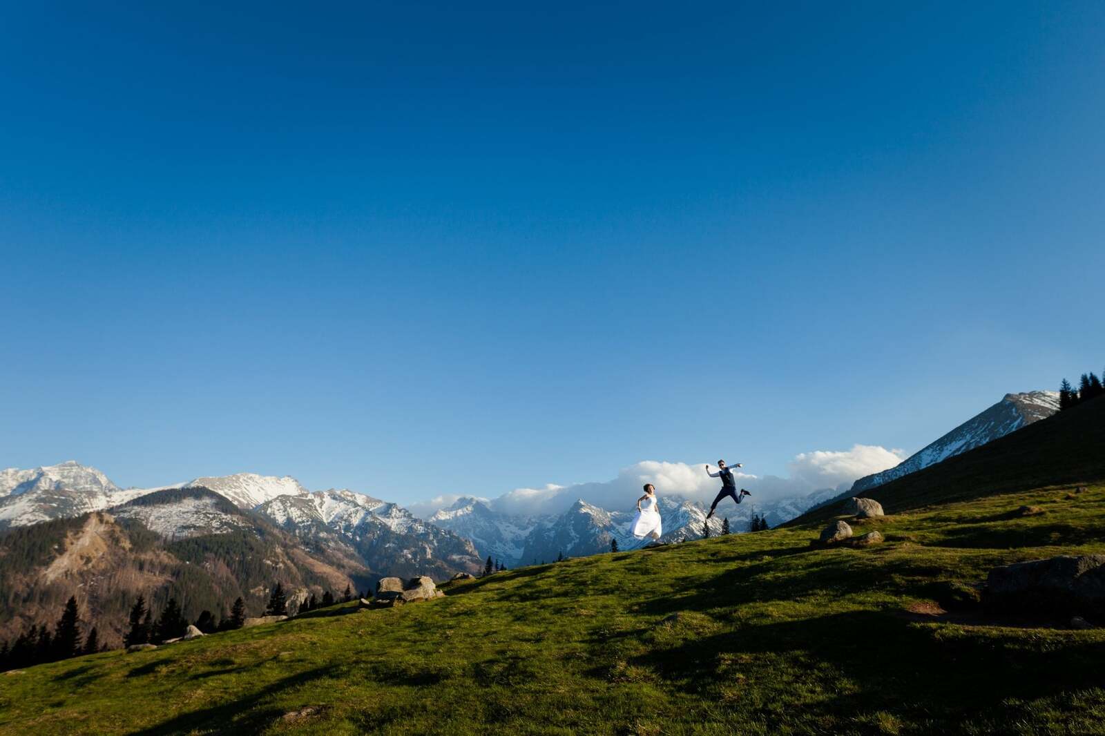 plener slubny w Tatrach, sesja slubna Tatry, wedding photography poland, prewedding session zakopane, wedding photos poland, fotografia slubna Tatry, tatrzanski plener slubny, sesja slubna tatry, plener slubny tatry, fotografia slubna slask, zdjecia slubne krakow, fotograf na slub zakopane, zdjecia slubne zakopane, fotografia slubna krakow, zdjecia slubne slask, fotografia slubna bielsko, zdjecia slubne bielsko, fotografia slubna zywiec, zdjecia slubne zywiec, piekna sesja slubna, najladniejsze sesje slubne, fotograf slubny Krakow, fotografowie slubni, dwoch fotografow na slub, Anna i Jacek Bieniek; zdjecia slubne slask, www.magiaobrazu.com,