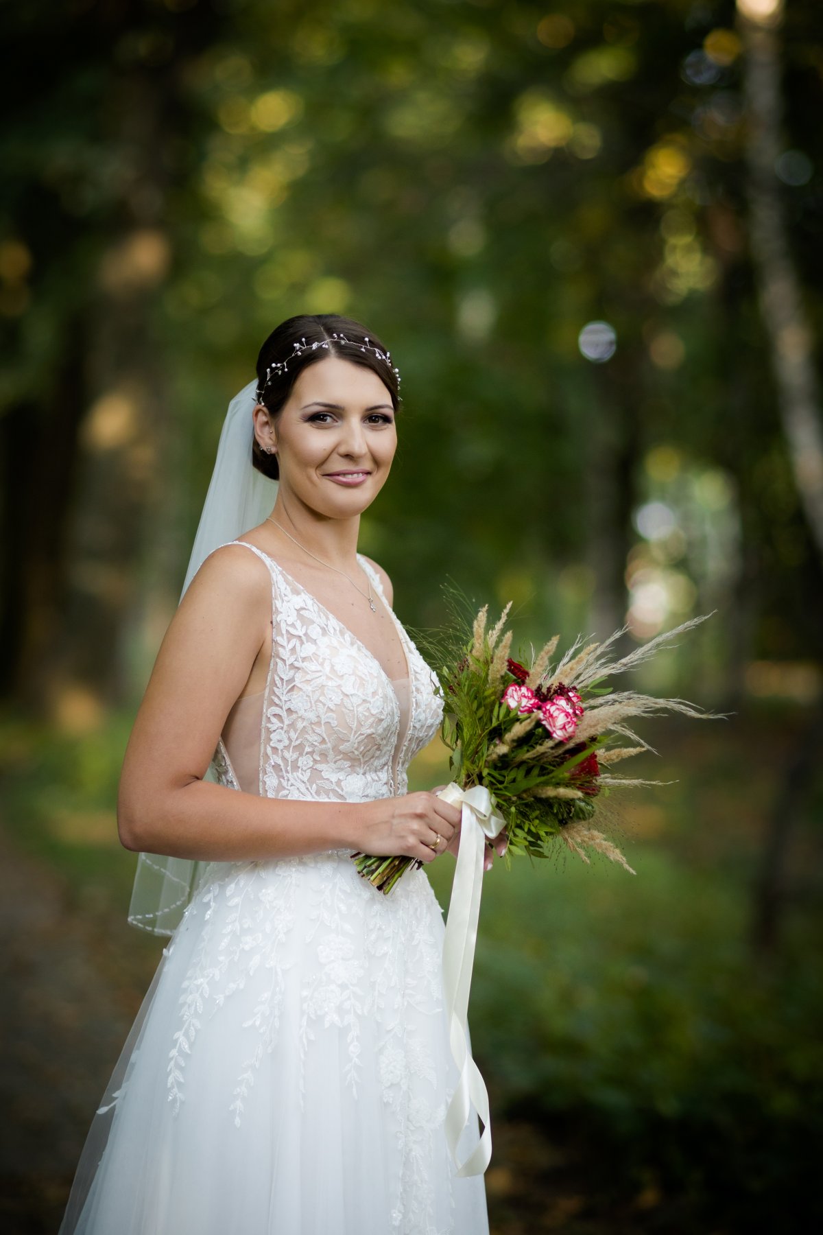 plener ślubny w lesie, romantyczna sesja ślubna śląsk, romantyczna sesja slubna slask, zdjecia slubne zywiec, romantyczny plener slubny, fotograf slubny bielsko, plener slubny w lesie slask, sesja slubna w lesie slask, plener slubny las slask, fotografia slubna slask, zdjecia slubne slask, fotografia slubna katowice, zdjecia slubne katowice, romantyczna sesja slubna slask, zdjecia slubne bielsko, fotografia slubna bielsko, oryginalny plener slubny, oryginalna sesja slubna, www.magiaobrazu.com